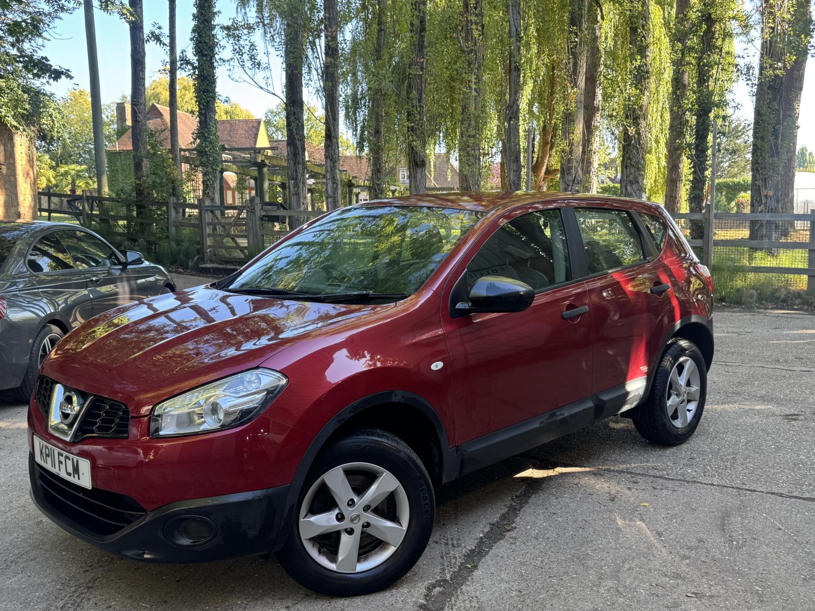 Nissan Qashqai 1.6 Visia SUV 5dr Petrol Manual 2WD Euro 5 (s/s) (117 ps)