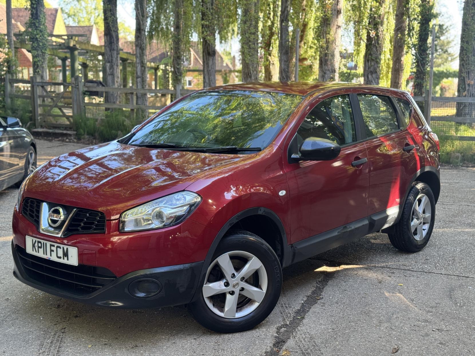 Nissan Qashqai 1.6 Visia SUV 5dr Petrol Manual 2WD Euro 5 (s/s) (117 ps)