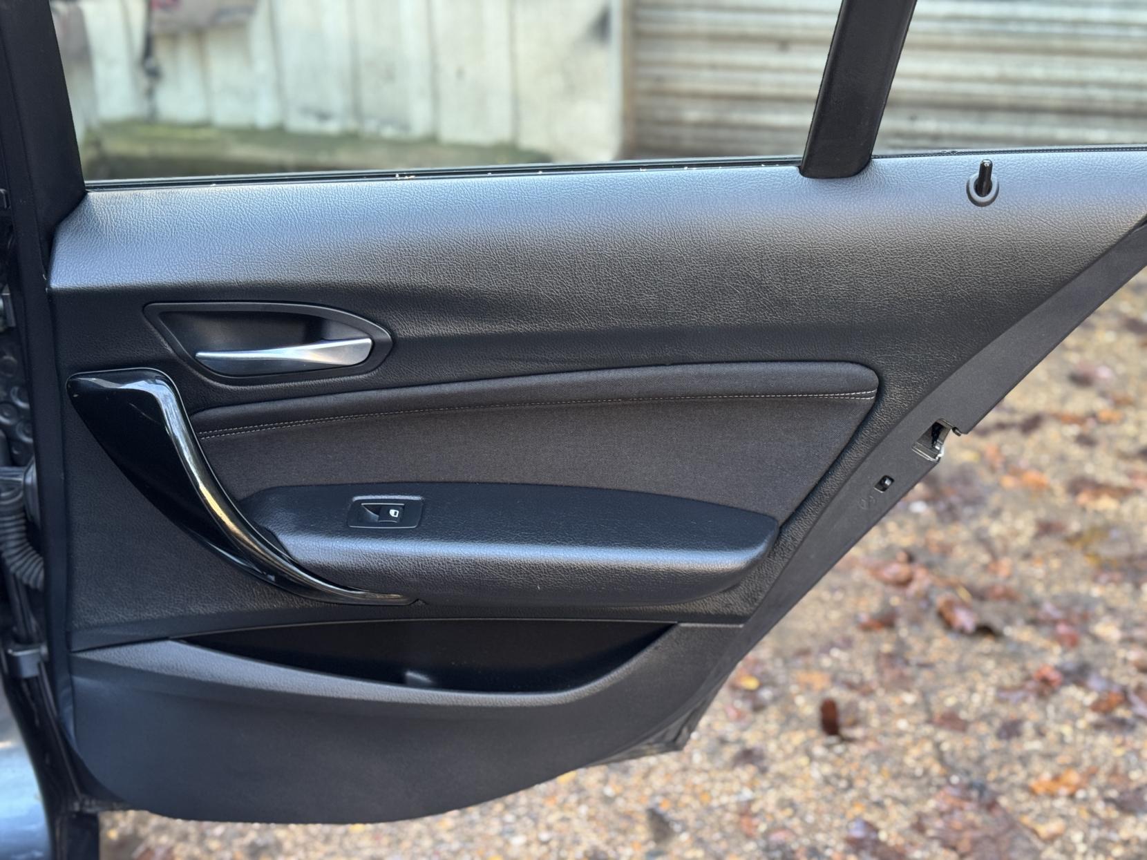 BMW 1 Series 1.5 118i Sport Hatchback 5dr Petrol Manual Euro 6 (s/s) (136 ps)