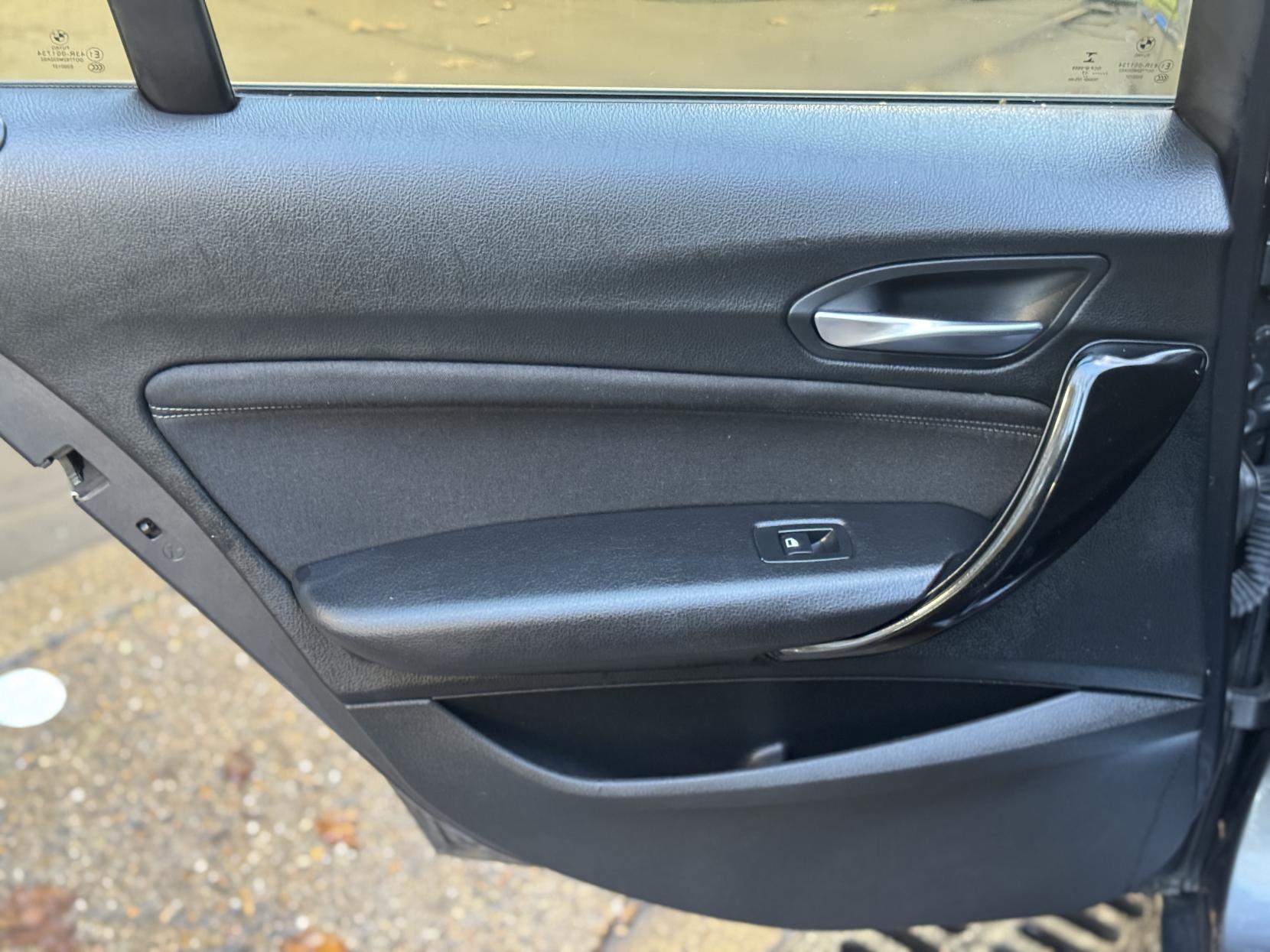 BMW 1 Series 1.5 118i Sport Hatchback 5dr Petrol Manual Euro 6 (s/s) (136 ps)