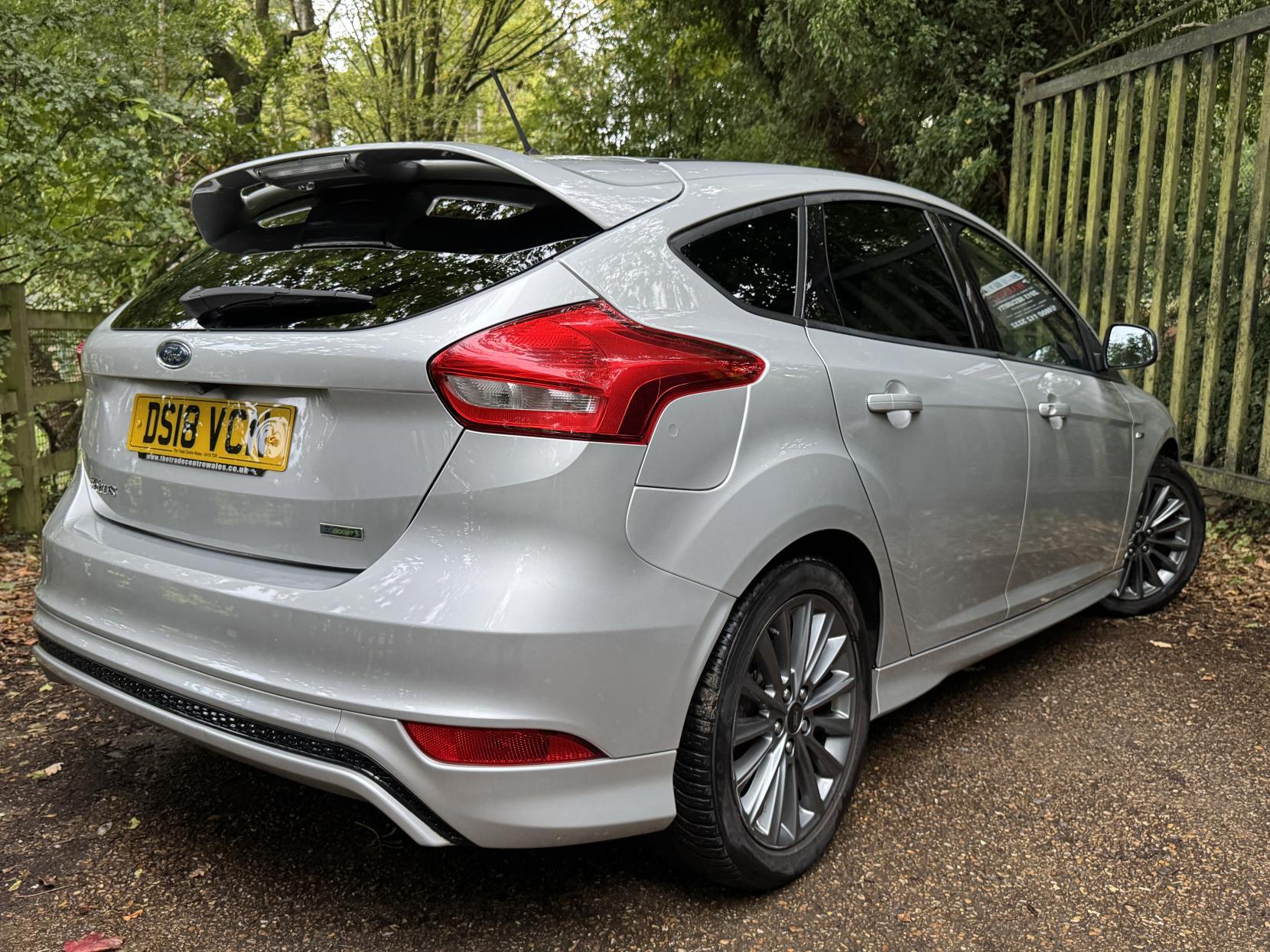 Ford Focus 1.0T EcoBoost ST-Line Hatchback 5dr Petrol Manual Euro 6 (s/s) (140 ps)