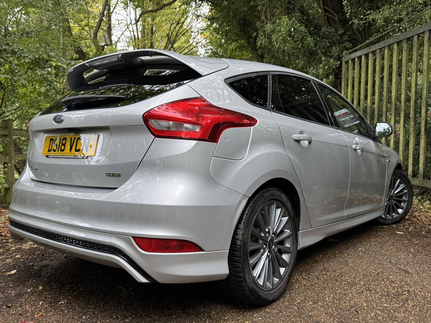 Ford Focus 1.0T EcoBoost ST-Line Hatchback 5dr Petrol Manual Euro 6 (s/s) (140 ps)