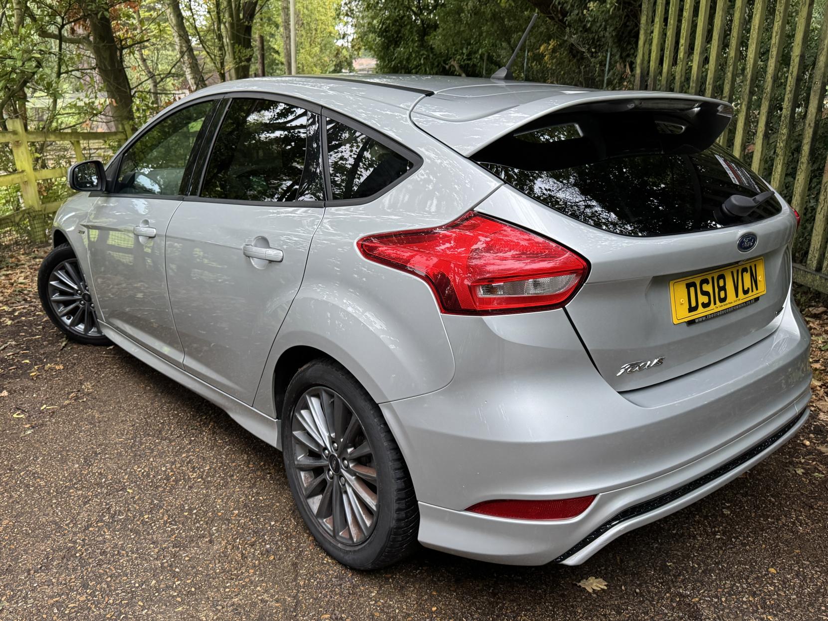 Ford Focus 1.0T EcoBoost ST-Line Hatchback 5dr Petrol Manual Euro 6 (s/s) (140 ps)