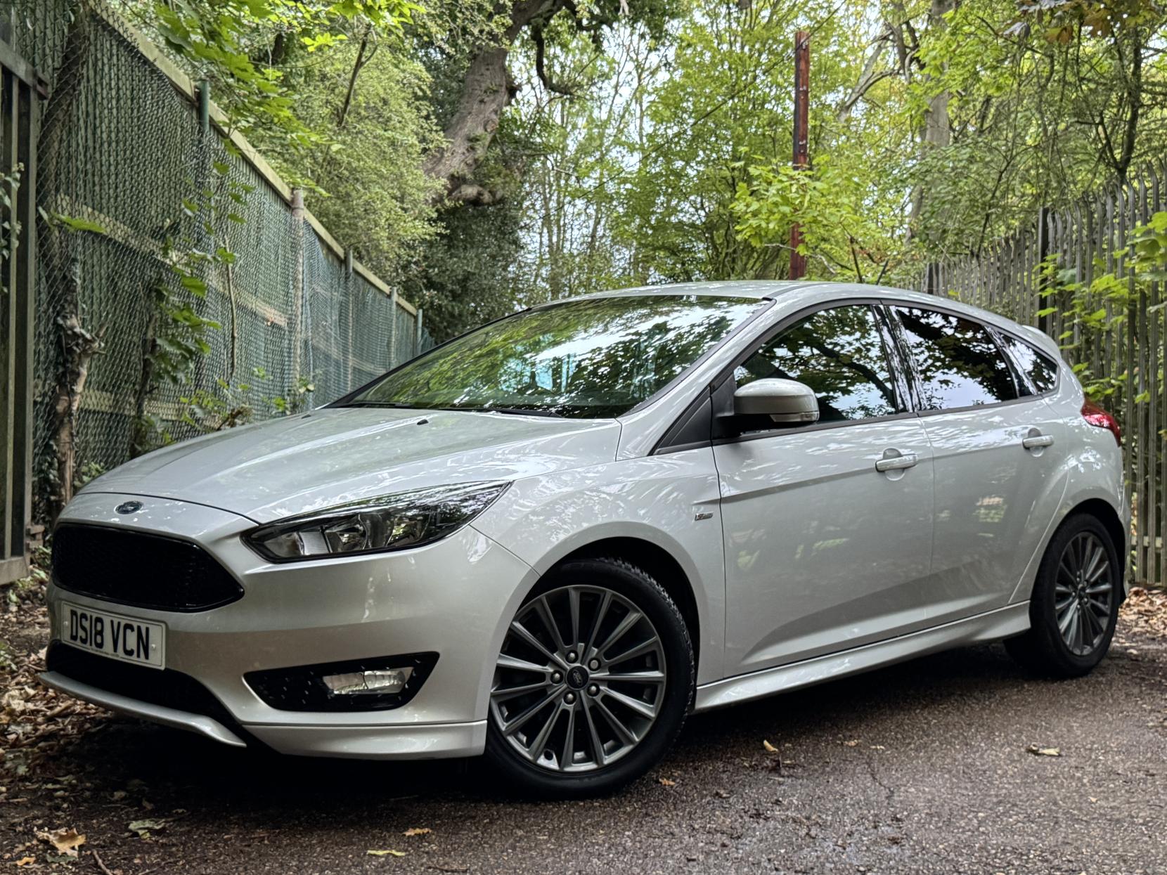 Ford Focus 1.0T EcoBoost ST-Line Hatchback 5dr Petrol Manual Euro 6 (s/s) (140 ps)
