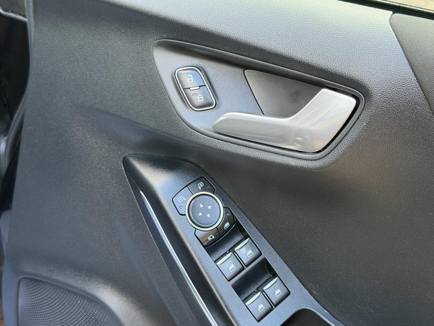 Ford Puma 1.0T EcoBoost MHEV ST-Line SUV 5dr Petrol Manual Euro 6 (s/s) (125 ps)