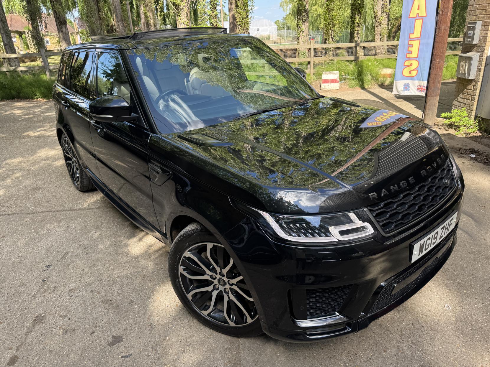 Land Rover Range Rover Sport 3.0 SD V6 HSE Dynamic SUV 5dr Diesel Auto 4WD Euro 6 (s/s) (306 ps)