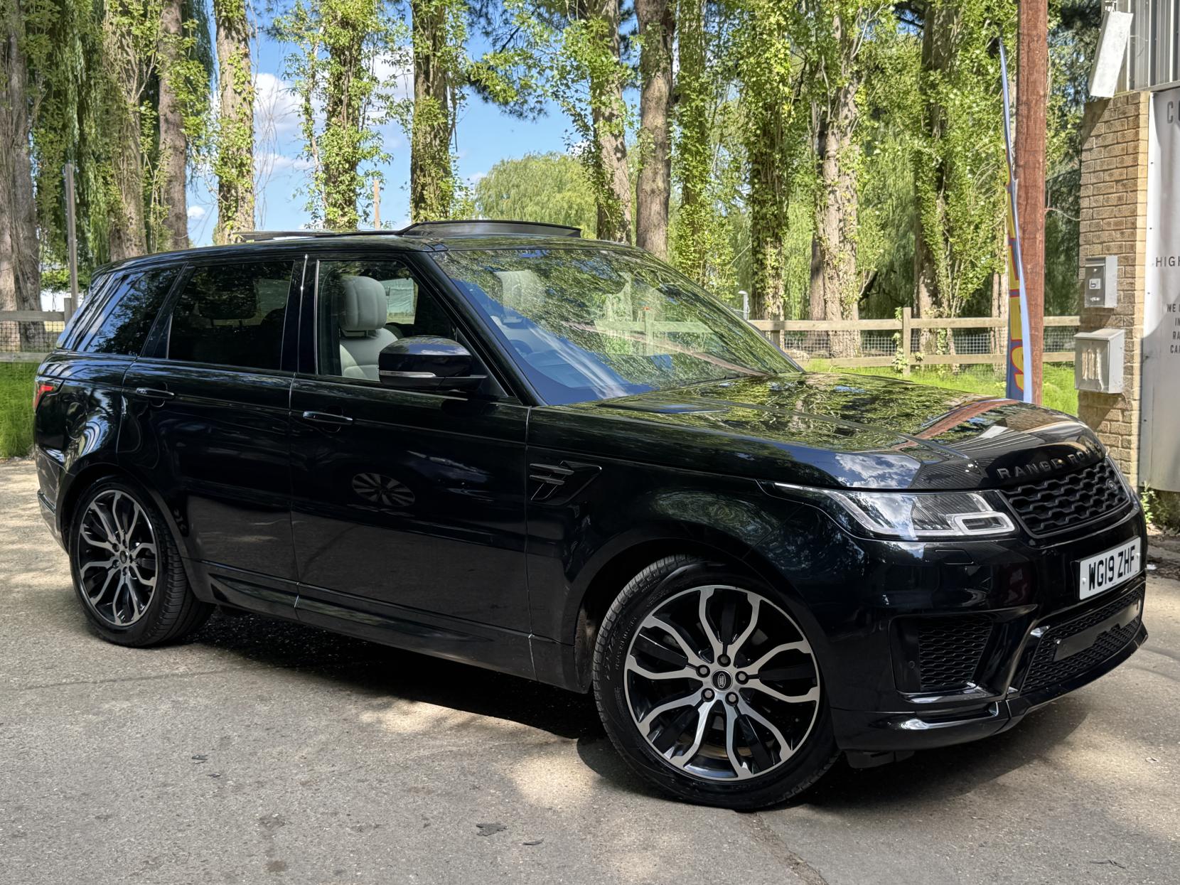 Land Rover Range Rover Sport 3.0 SD V6 HSE Dynamic SUV 5dr Diesel Auto 4WD Euro 6 (s/s) (306 ps)
