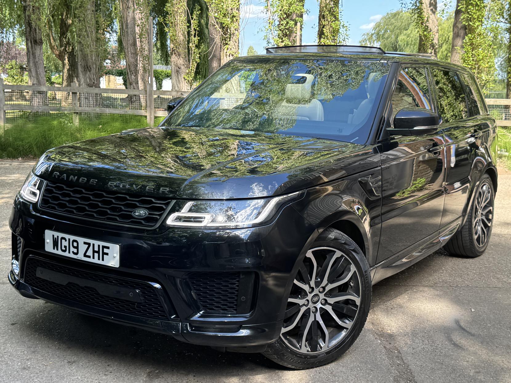Land Rover Range Rover Sport 3.0 SD V6 HSE Dynamic SUV 5dr Diesel Auto 4WD Euro 6 (s/s) (306 ps)