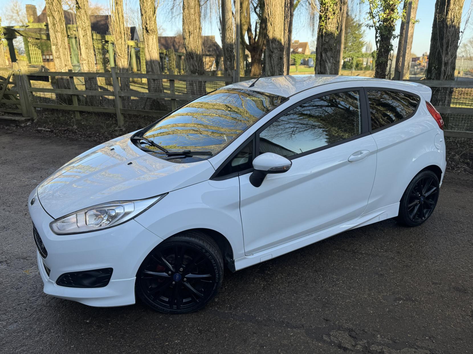 Ford Fiesta 1.0T EcoBoost Zetec S Hatchback 3dr Petrol Manual Euro 5 (s/s) (125 ps)