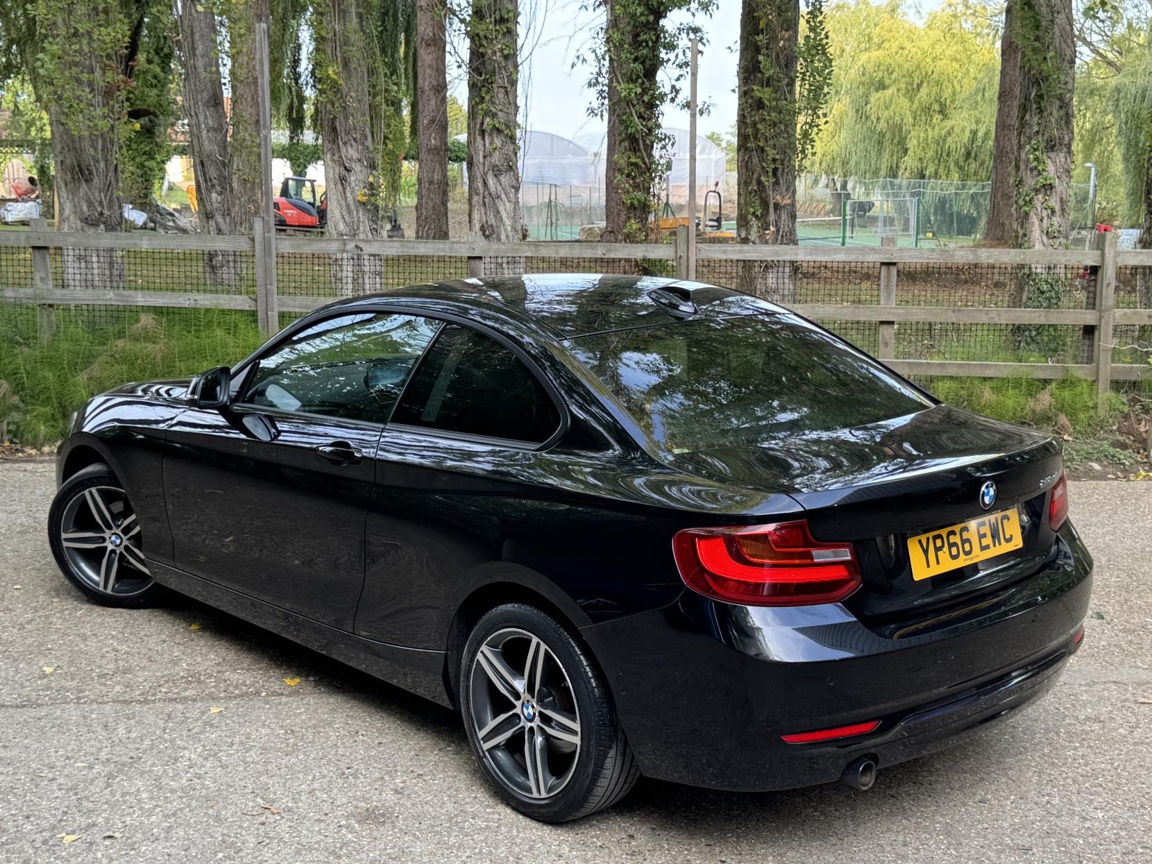 BMW 2 Series 2.0 218d Sport Coupe 2dr Diesel Manual Euro 6 (s/s) (150 ps)