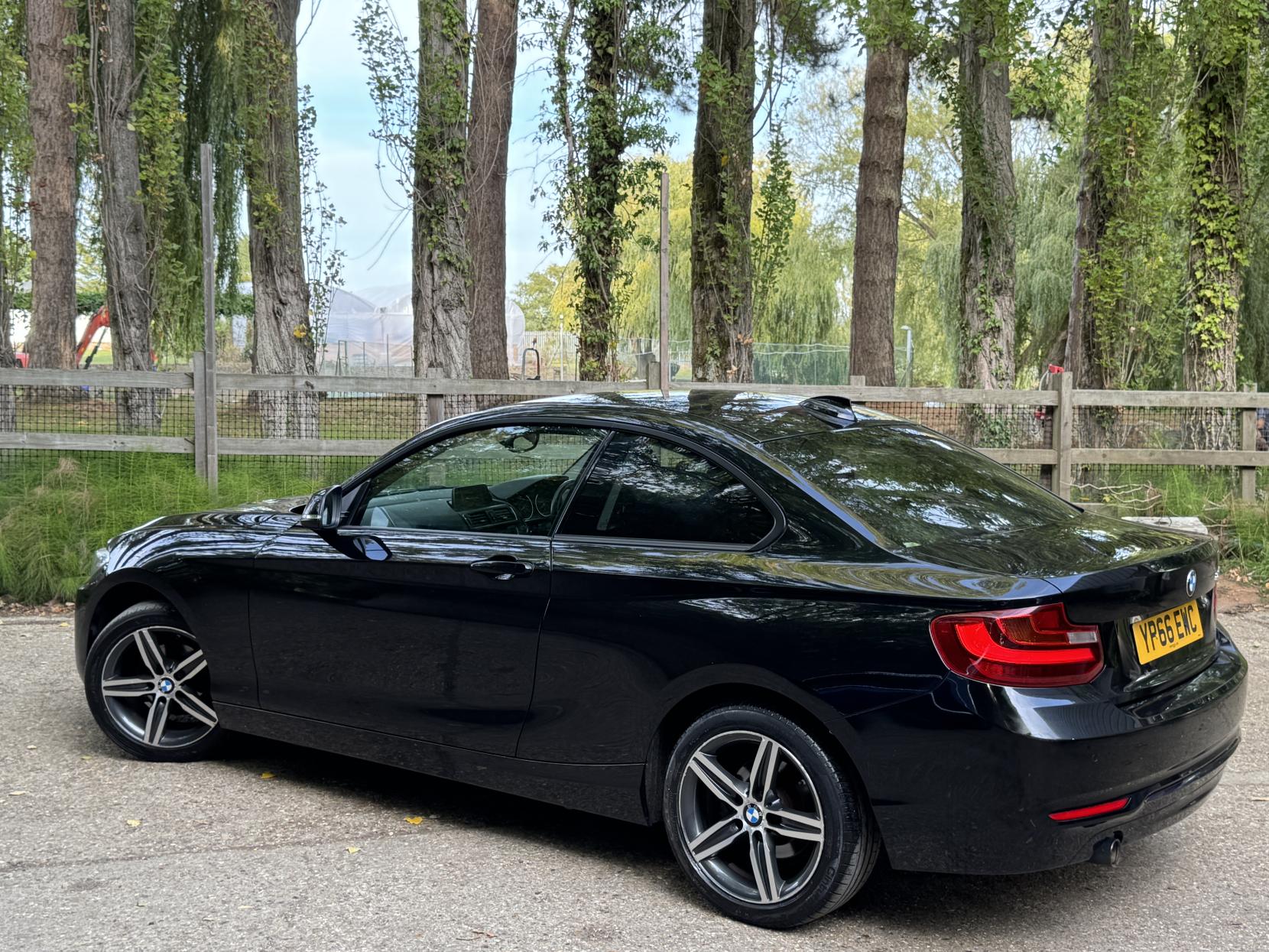 BMW 2 Series 2.0 218d Sport Coupe 2dr Diesel Manual Euro 6 (s/s) (150 ps)
