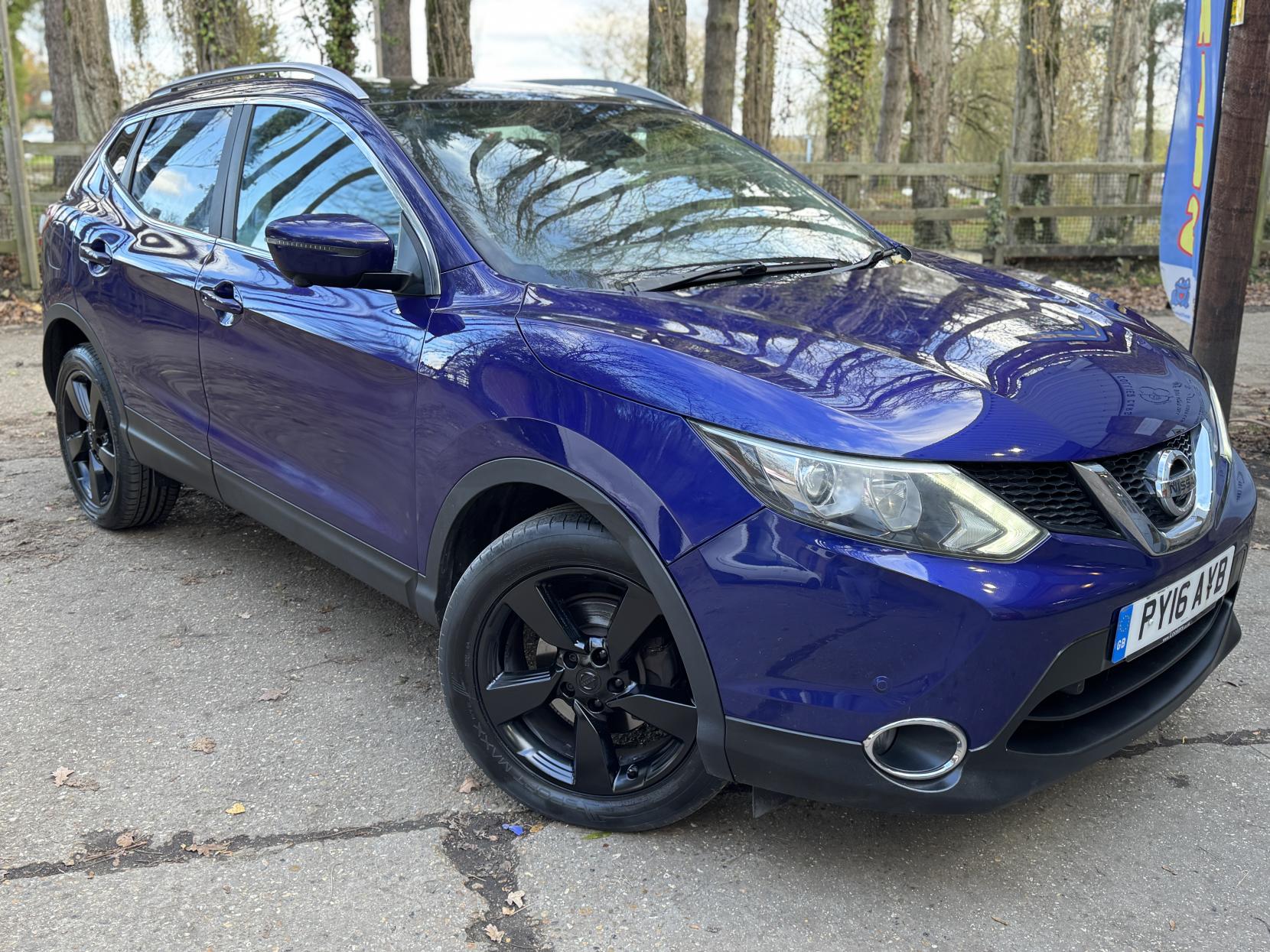 Nissan Qashqai 1.5 dCi N-Connecta SUV 5dr Diesel Manual 2WD Euro 6 (s/s) (110 ps)