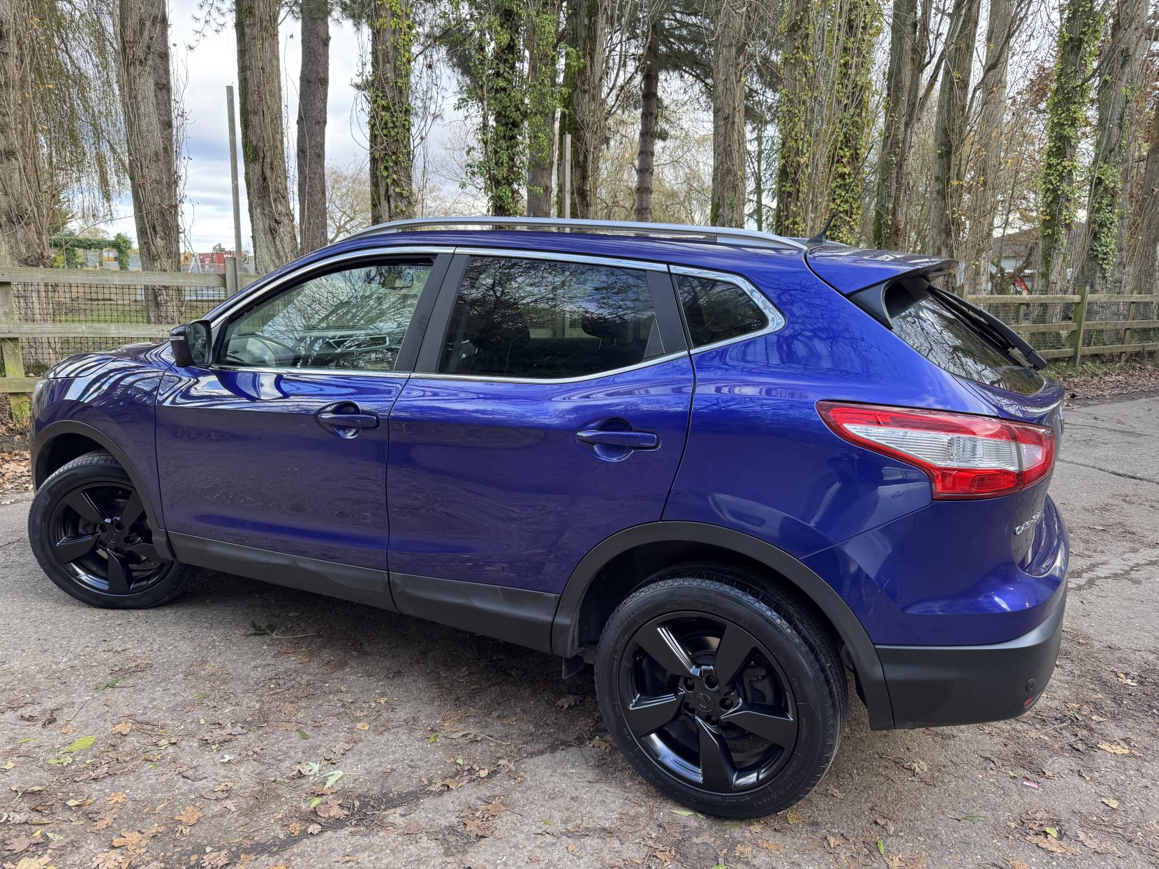 Nissan Qashqai 1.5 dCi N-Connecta SUV 5dr Diesel Manual 2WD Euro 6 (s/s) (110 ps)