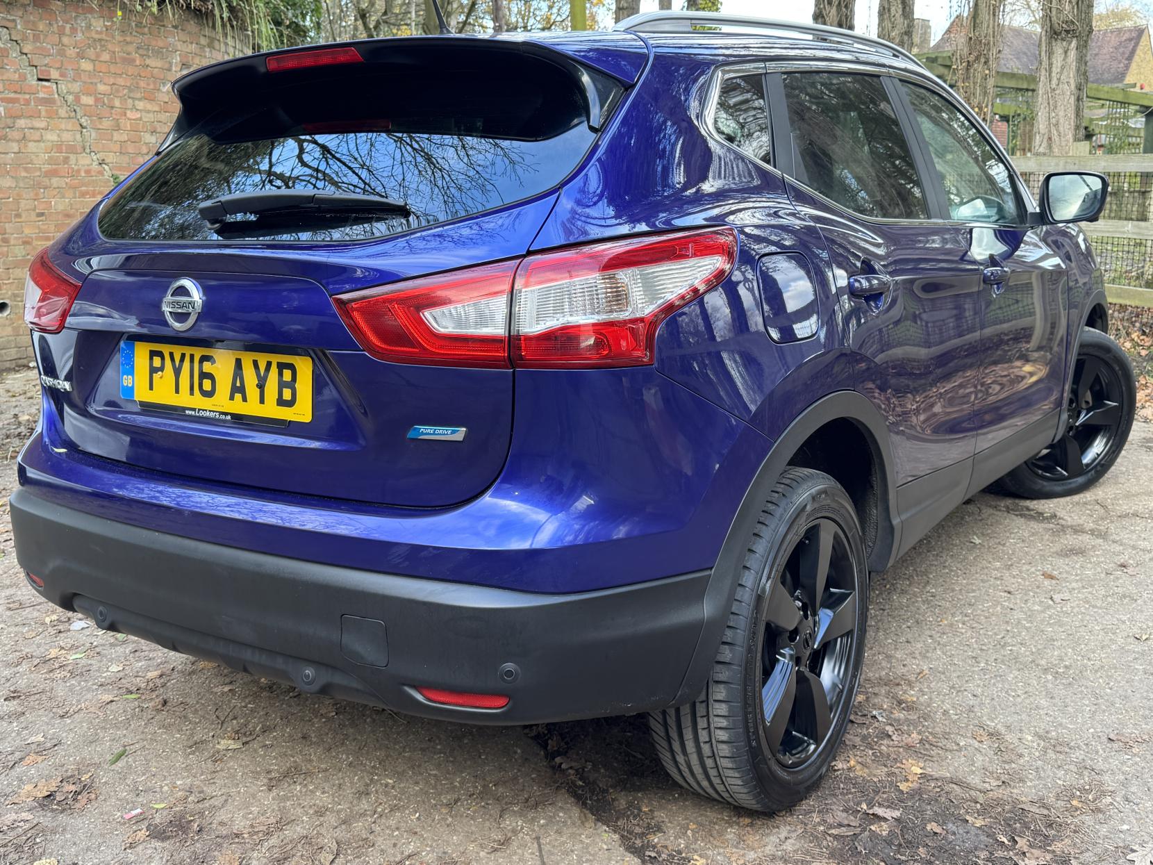 Nissan Qashqai 1.5 dCi N-Connecta SUV 5dr Diesel Manual 2WD Euro 6 (s/s) (110 ps)