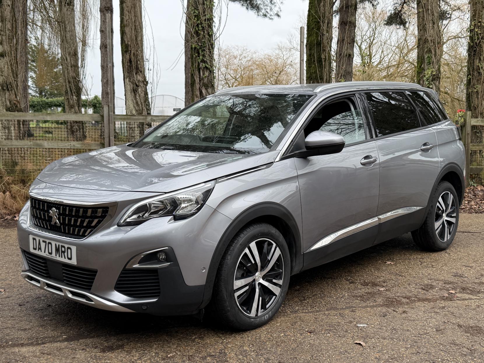 Peugeot 5008 1.2 PureTech Allure SUV 5dr Petrol Manual Euro 6 (s/s) (130 ps)