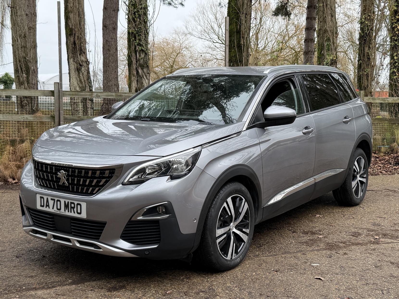 Peugeot 5008 1.2 PureTech Allure SUV 5dr Petrol Manual Euro 6 (s/s) (130 ps)