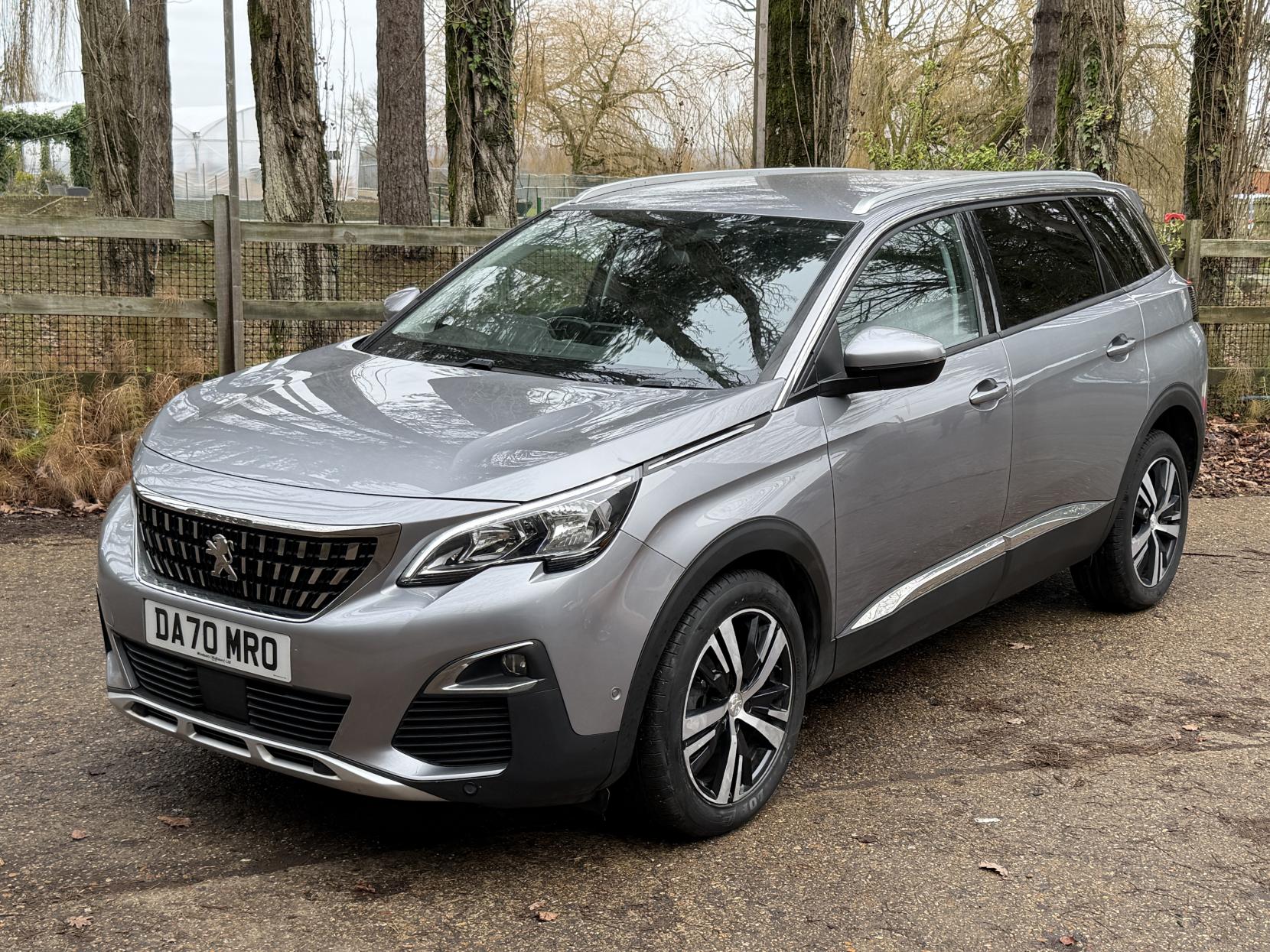 Peugeot 5008 1.2 PureTech Allure SUV 5dr Petrol Manual Euro 6 (s/s) (130 ps)