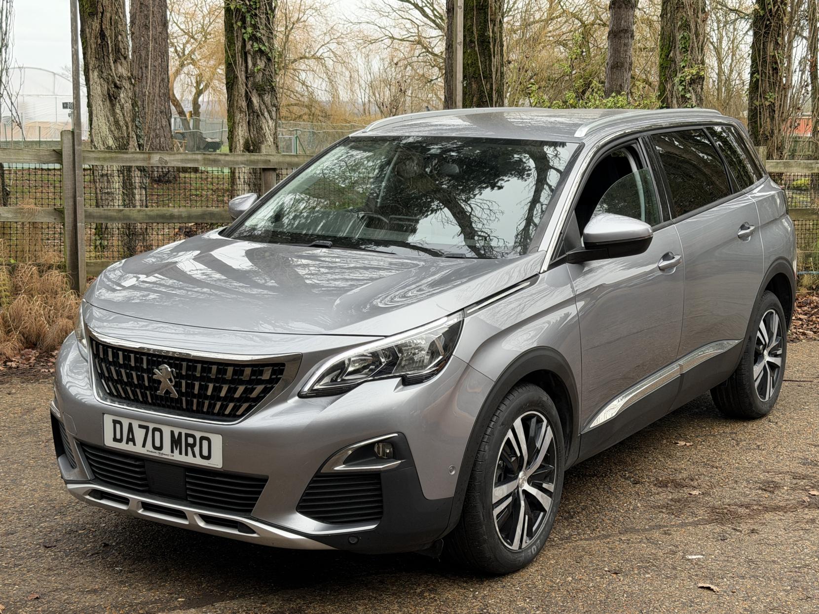 Peugeot 5008 1.2 PureTech Allure SUV 5dr Petrol Manual Euro 6 (s/s) (130 ps)