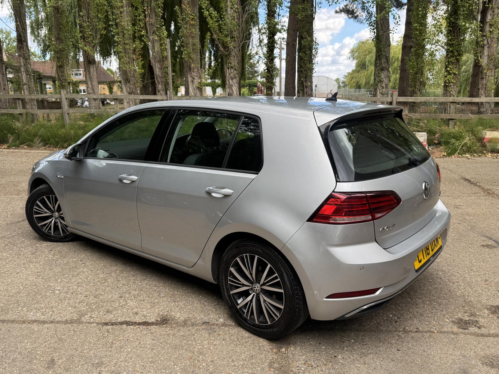 Volkswagen Golf 1.5 TSI EVO SE Nav Hatchback 5dr Petrol Manual Euro 6 (s/s) (130 ps)