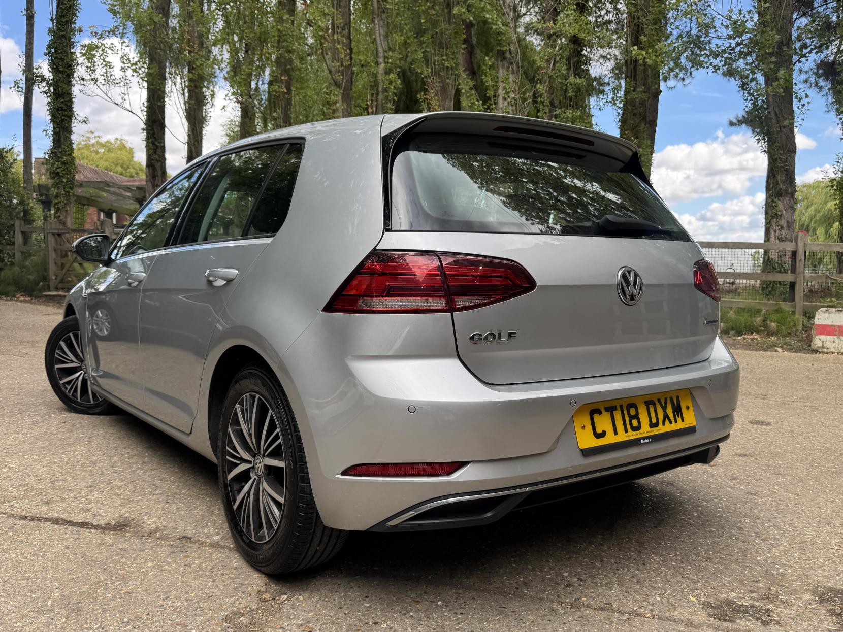 Volkswagen Golf 1.5 TSI EVO SE Nav Hatchback 5dr Petrol Manual Euro 6 (s/s) (130 ps)