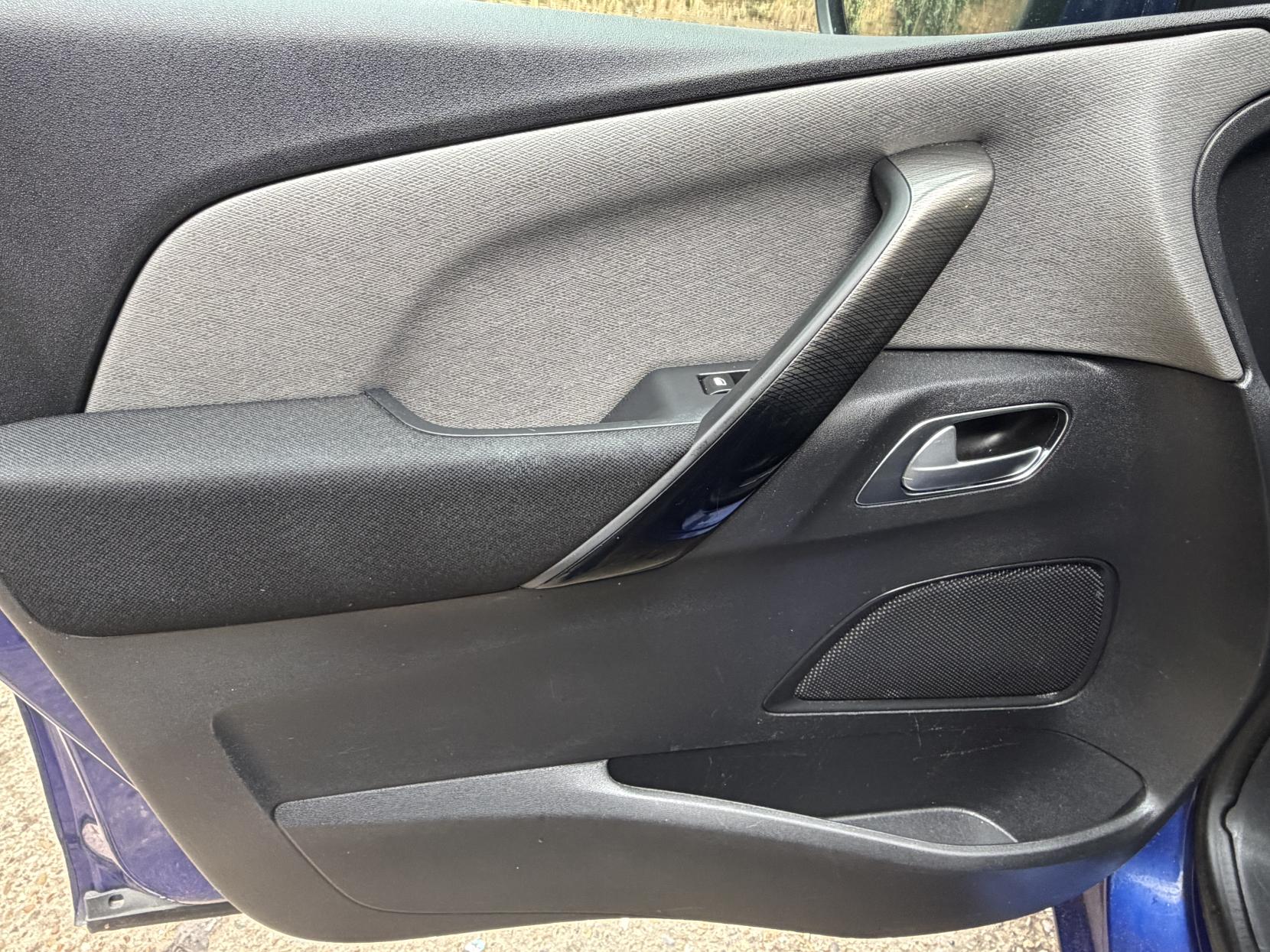 Citroen Grand C4 Picasso 1.6 BlueHDi Flair MPV 5dr Diesel EAT6 Euro 6 (s/s) (120 ps)