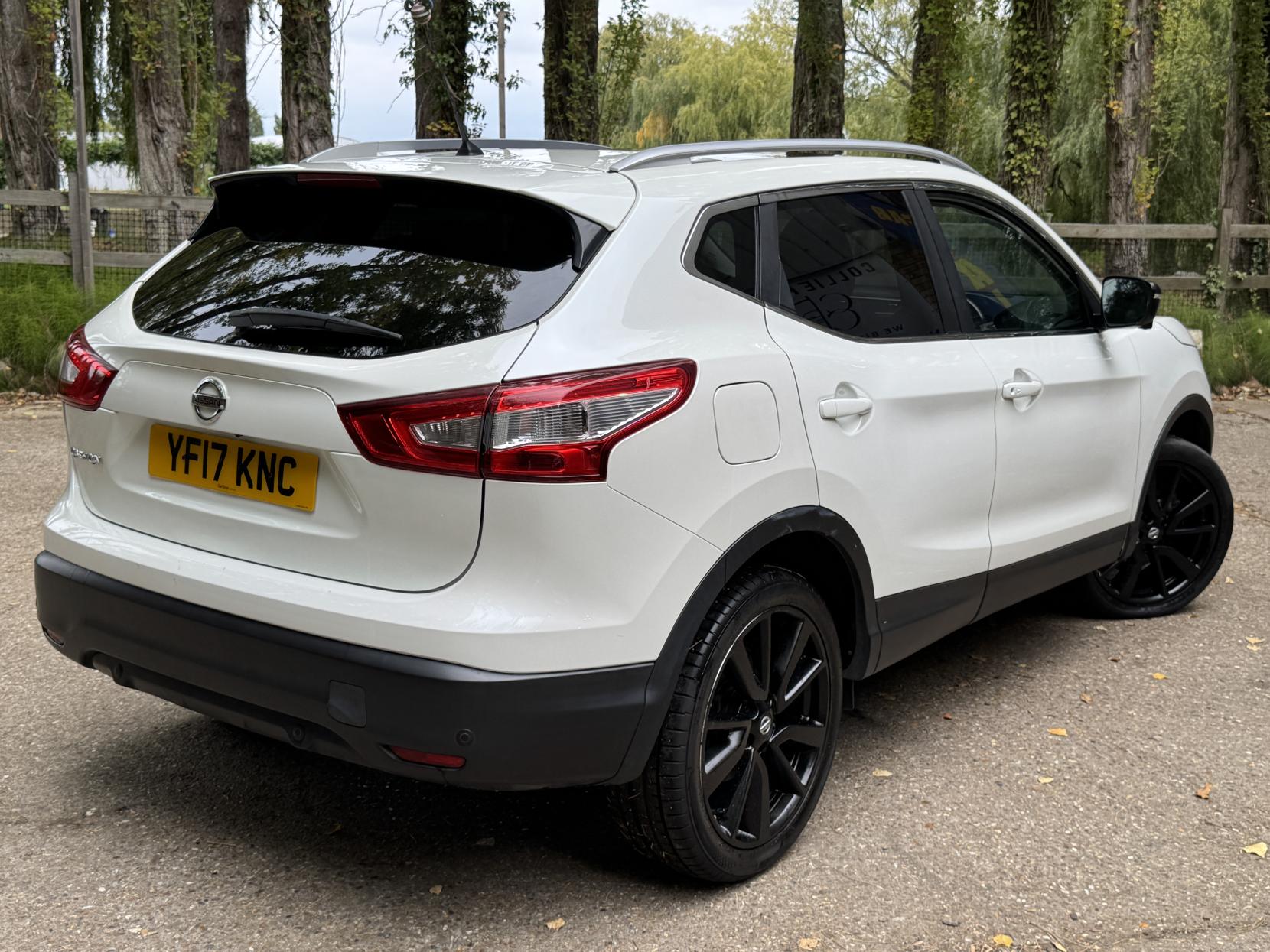 Nissan Qashqai 1.2 DIG-T Tekna SUV 5dr Petrol Manual 2WD Euro 6 (s/s) (115 ps)