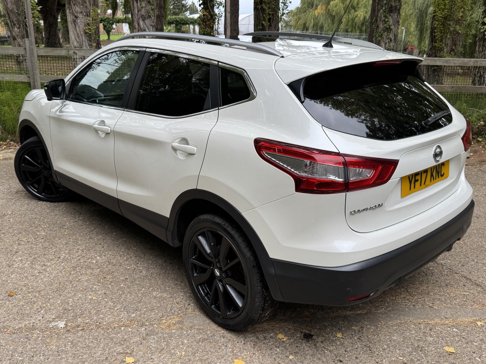 Nissan Qashqai 1.2 DIG-T Tekna SUV 5dr Petrol Manual 2WD Euro 6 (s/s) (115 ps)