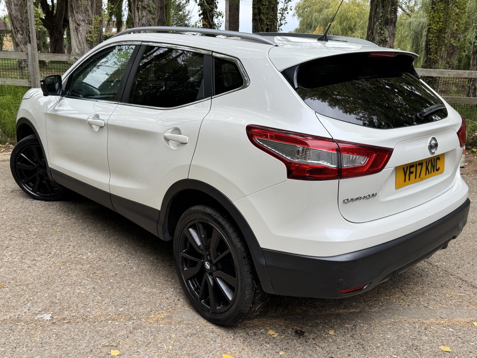 Nissan Qashqai 1.2 DIG-T Tekna SUV 5dr Petrol Manual 2WD Euro 6 (s/s) (115 ps)