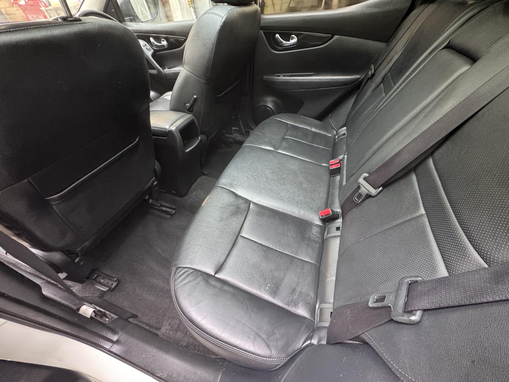 Nissan Qashqai 1.2 DIG-T Tekna SUV 5dr Petrol Manual 2WD Euro 6 (s/s) (115 ps)