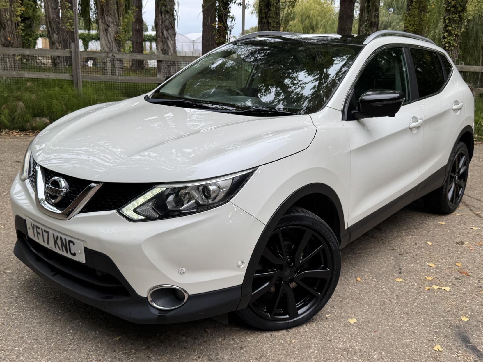 Nissan Qashqai 1.2 DIG-T Tekna SUV 5dr Petrol Manual 2WD Euro 6 (s/s) (115 ps)