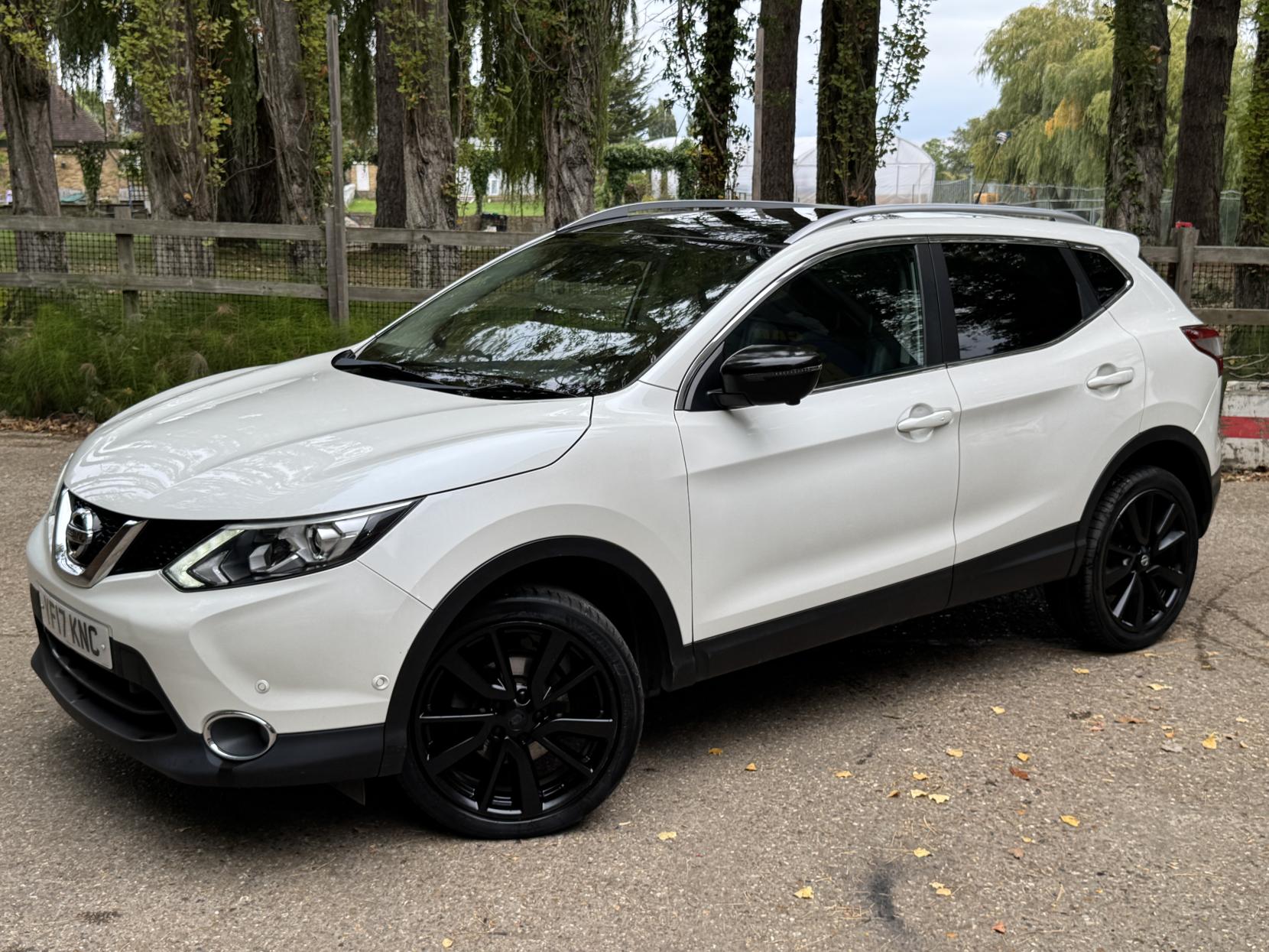 Nissan Qashqai 1.2 DIG-T Tekna SUV 5dr Petrol Manual 2WD Euro 6 (s/s) (115 ps)