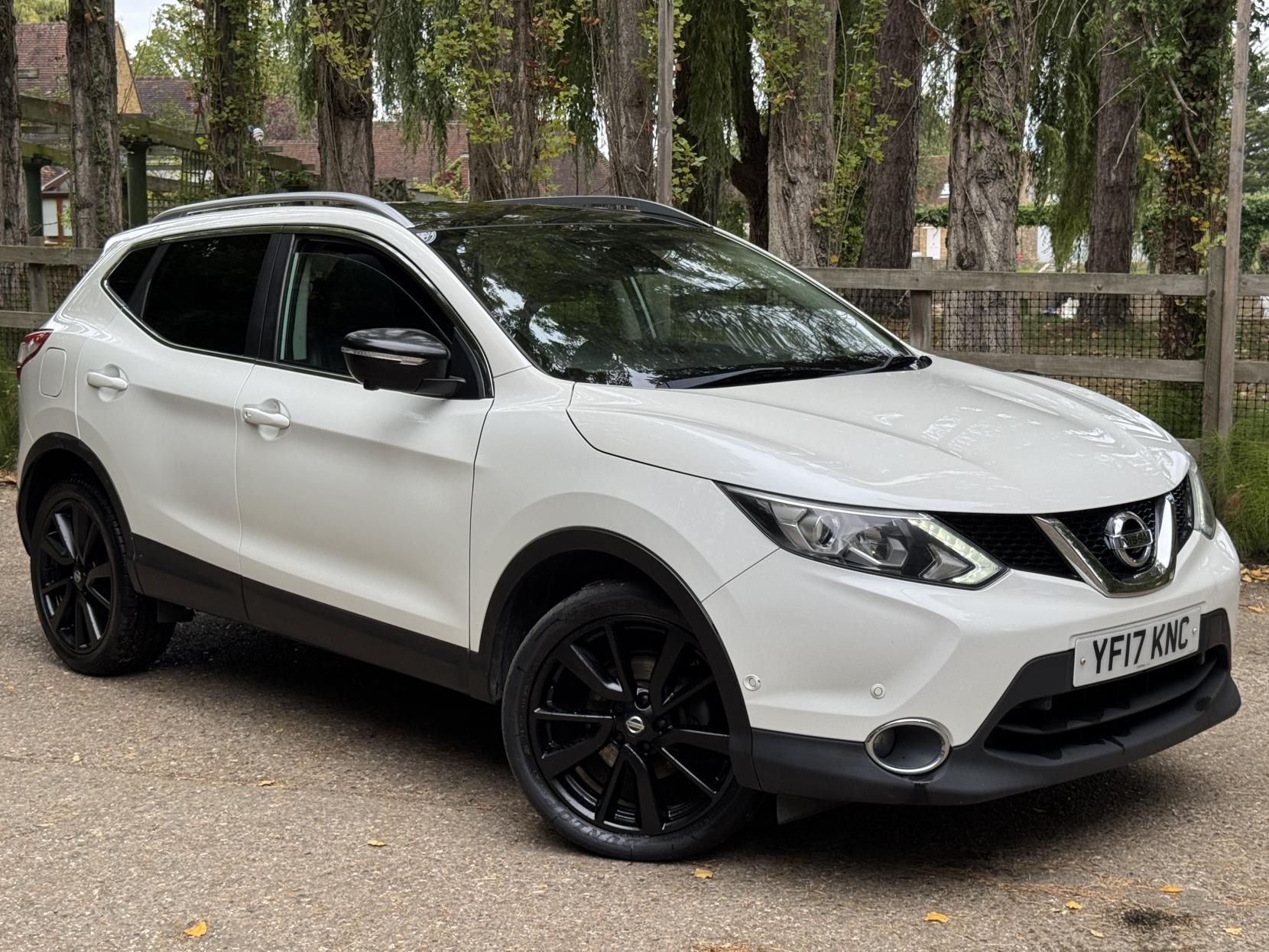 Nissan Qashqai 1.2 DIG-T Tekna SUV 5dr Petrol Manual 2WD Euro 6 (s/s) (115 ps)