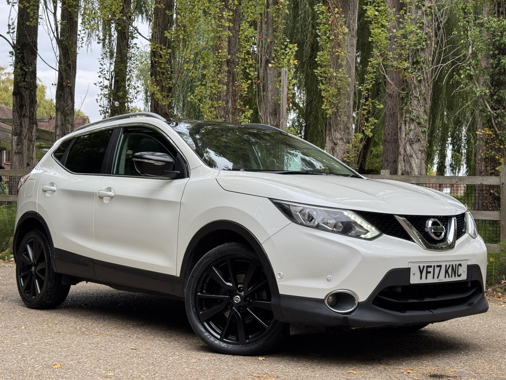 Nissan Qashqai 1.2 DIG-T Tekna SUV 5dr Petrol Manual 2WD Euro 6 (s/s) (115 ps)