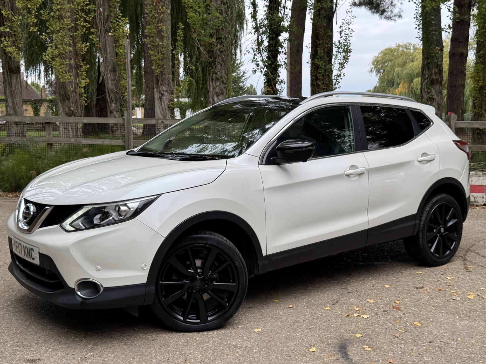 Nissan Qashqai 1.2 DIG-T Tekna SUV 5dr Petrol Manual 2WD Euro 6 (s/s) (115 ps)