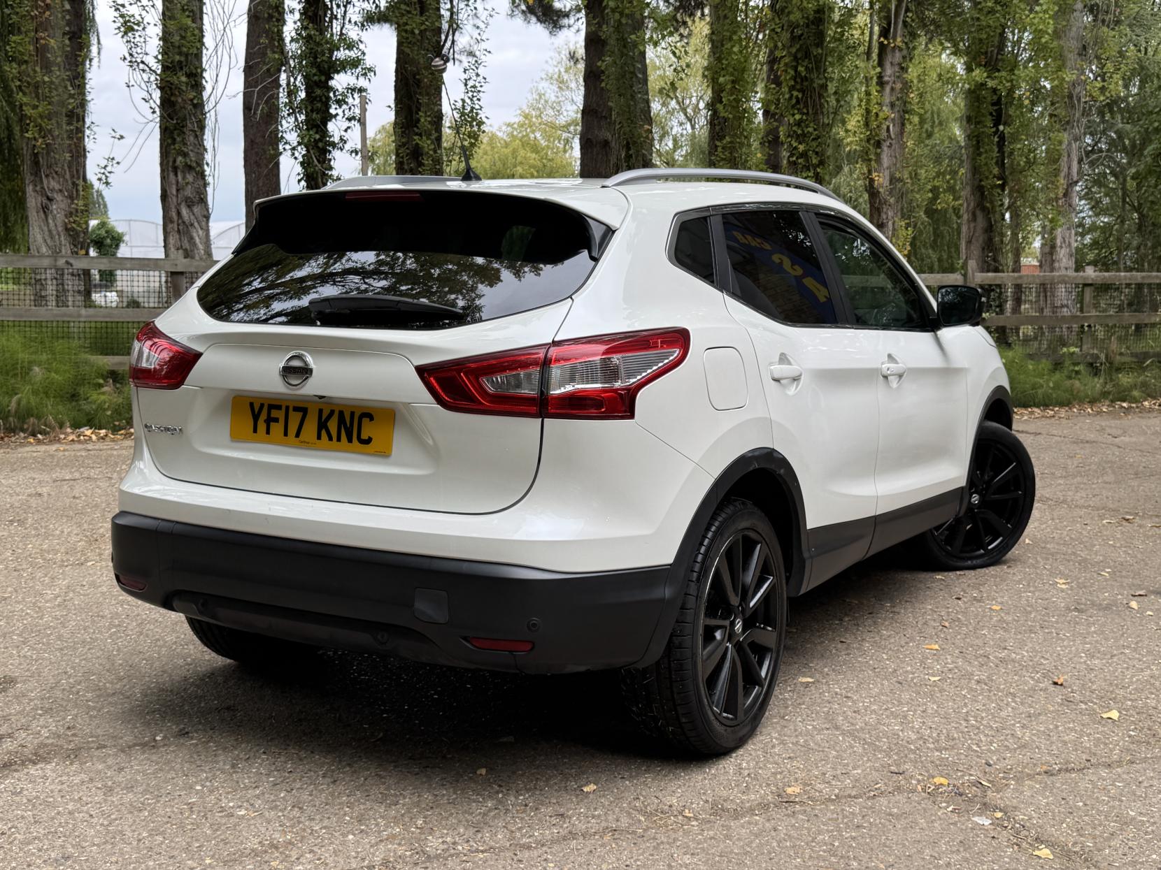 Nissan Qashqai 1.2 DIG-T Tekna SUV 5dr Petrol Manual 2WD Euro 6 (s/s) (115 ps)