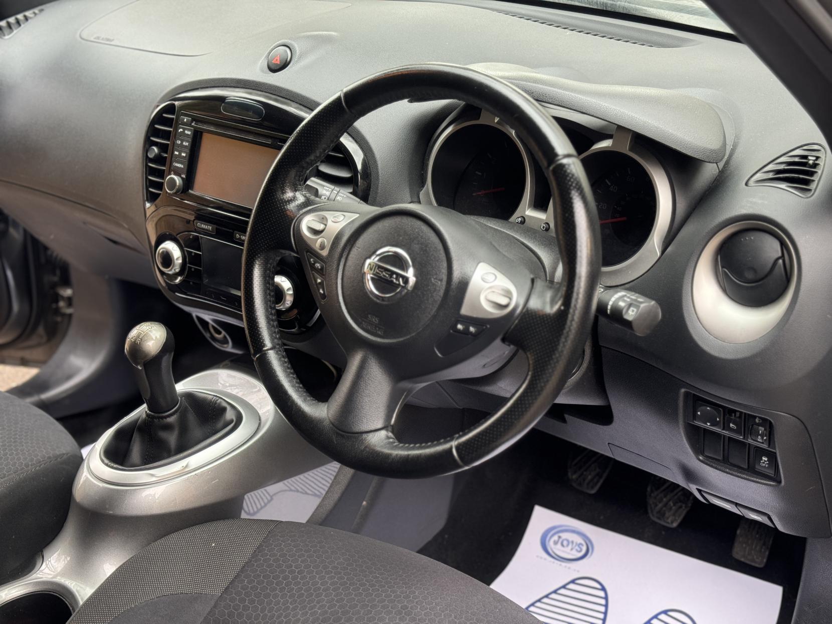 Nissan Juke 1.6 Acenta Premium SUV 5dr Petrol Manual Euro 5 (s/s) (117 ps)