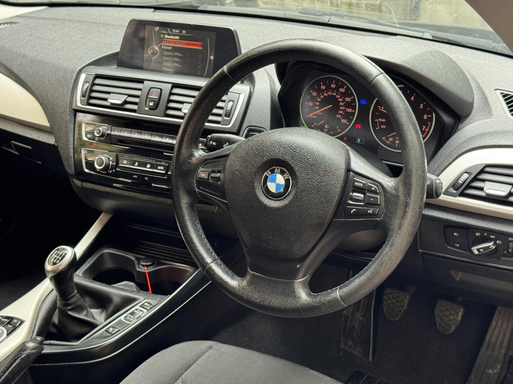 BMW 1 Series 1.5 118i SE Hatchback 3dr Petrol Manual Euro 6 (s/s) (136 ps)
