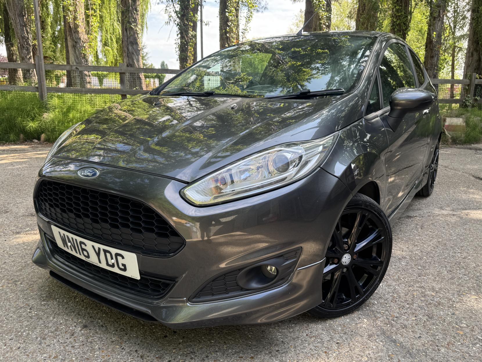 Ford Fiesta 1.0T EcoBoost Zetec S Hatchback 3dr Petrol Manual Euro 6 (s/s) (125 ps)