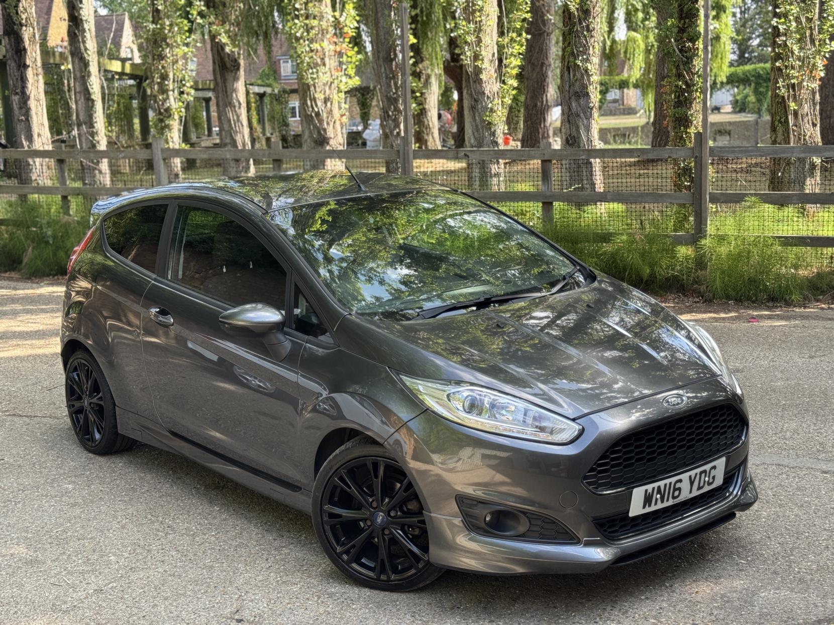 Ford Fiesta 1.0T EcoBoost Zetec S Hatchback 3dr Petrol Manual Euro 6 (s/s) (125 ps)