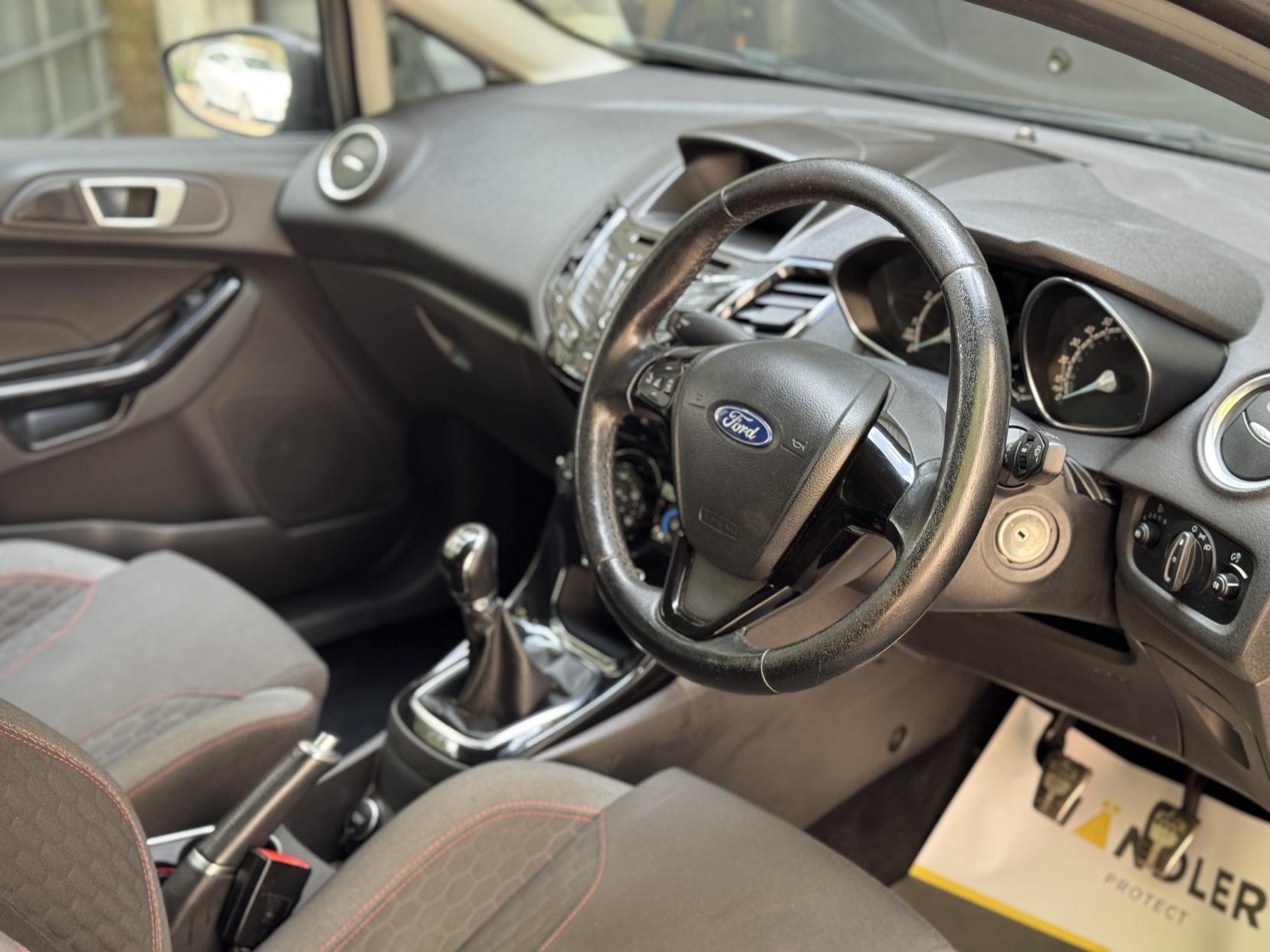 Ford Fiesta 1.0T EcoBoost Zetec S Hatchback 3dr Petrol Manual Euro 6 (s/s) (125 ps)