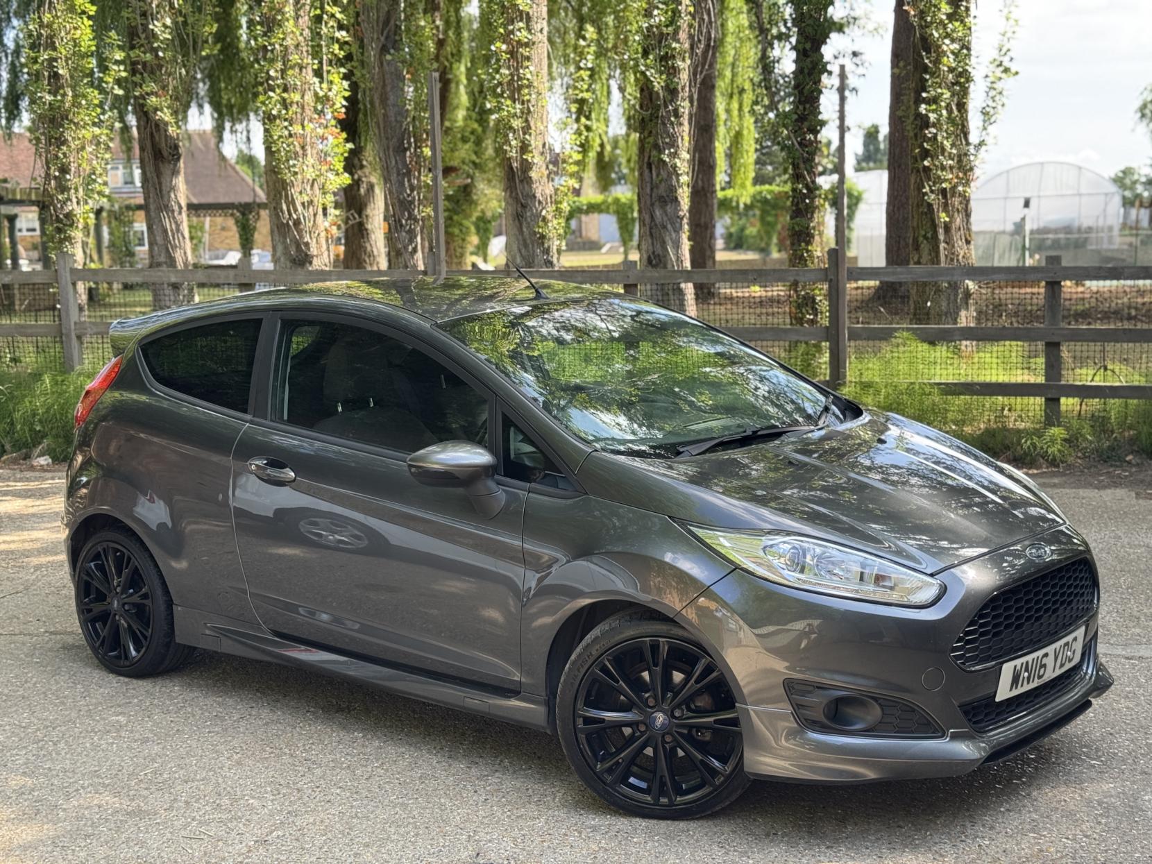 Ford Fiesta 1.0T EcoBoost Zetec S Hatchback 3dr Petrol Manual Euro 6 (s/s) (125 ps)