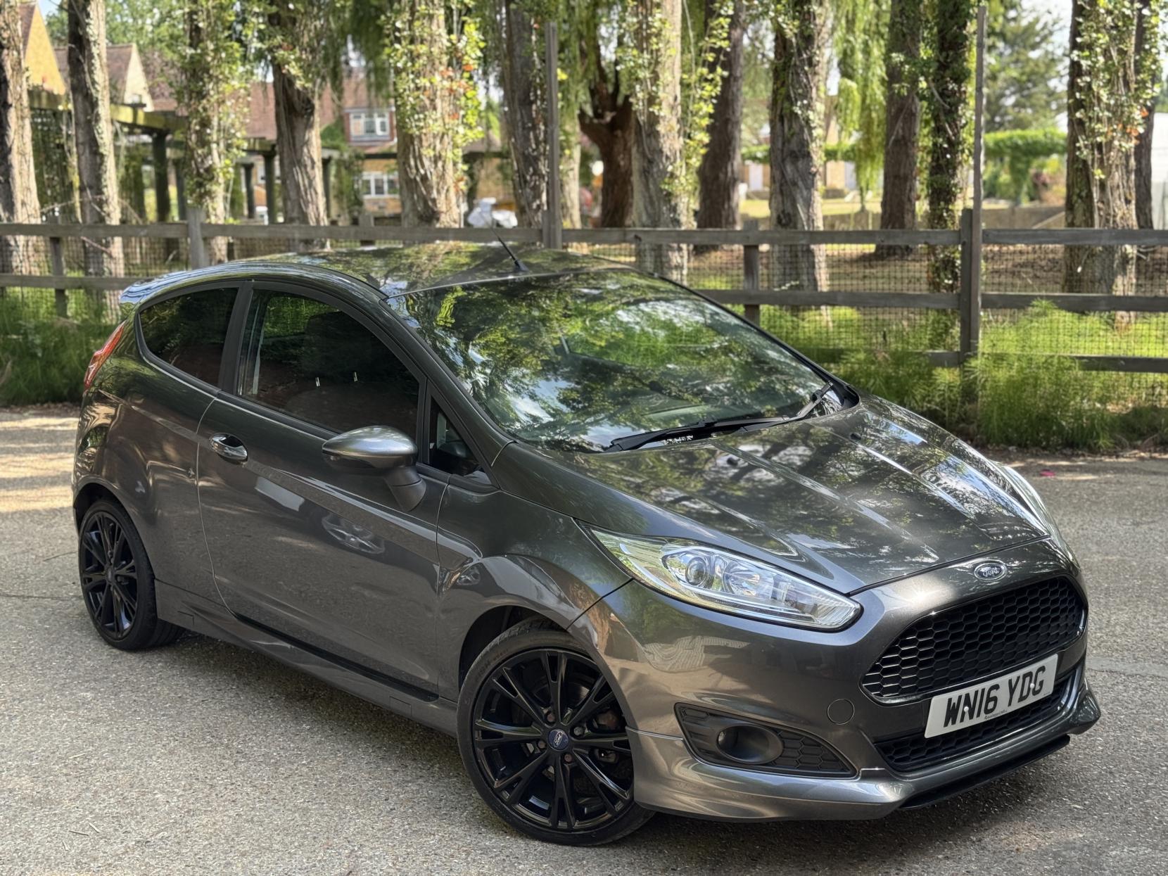 Ford Fiesta 1.0T EcoBoost Zetec S Hatchback 3dr Petrol Manual Euro 6 (s/s) (125 ps)