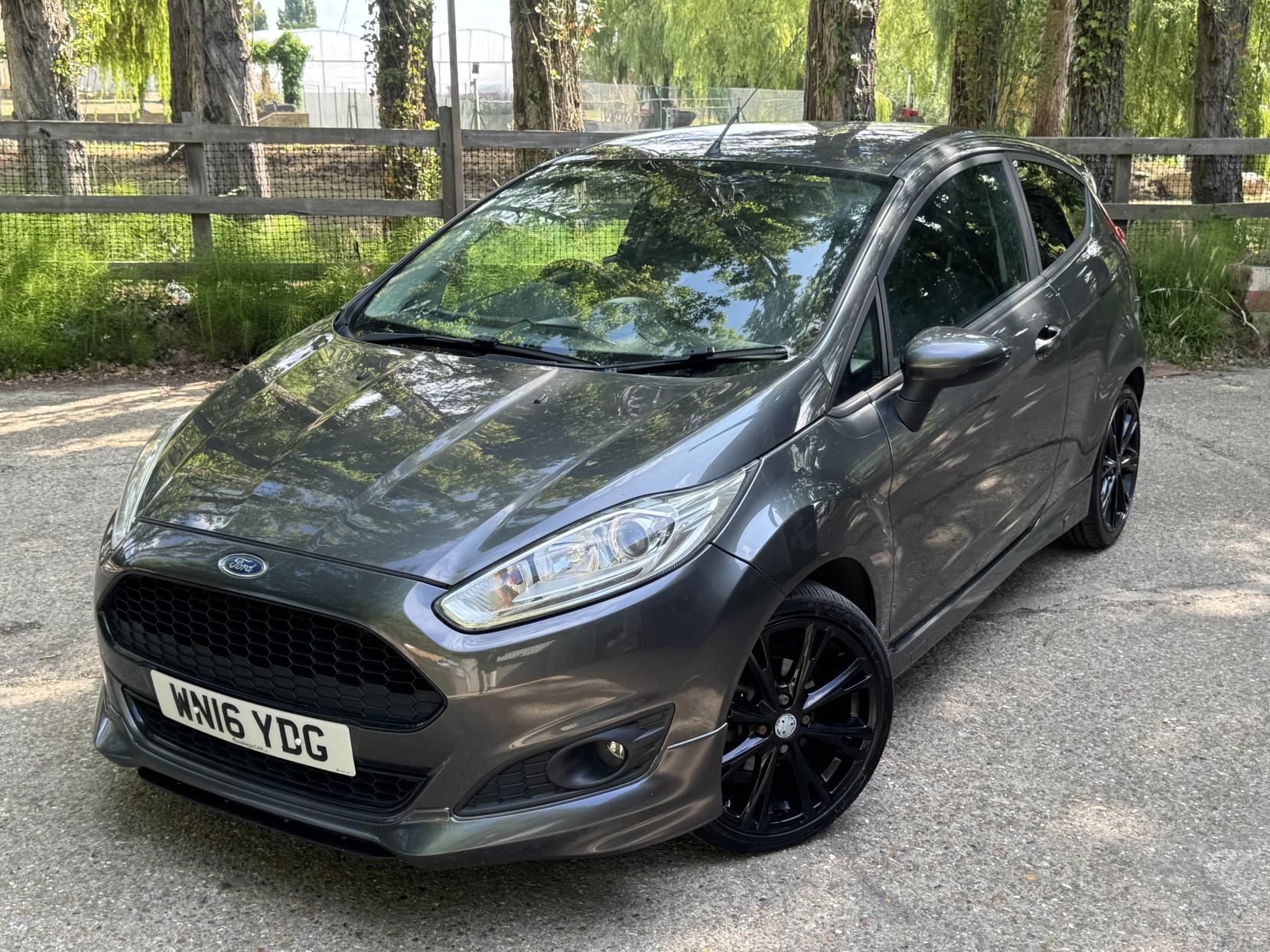 Ford Fiesta 1.0T EcoBoost Zetec S Hatchback 3dr Petrol Manual Euro 6 (s/s) (125 ps)