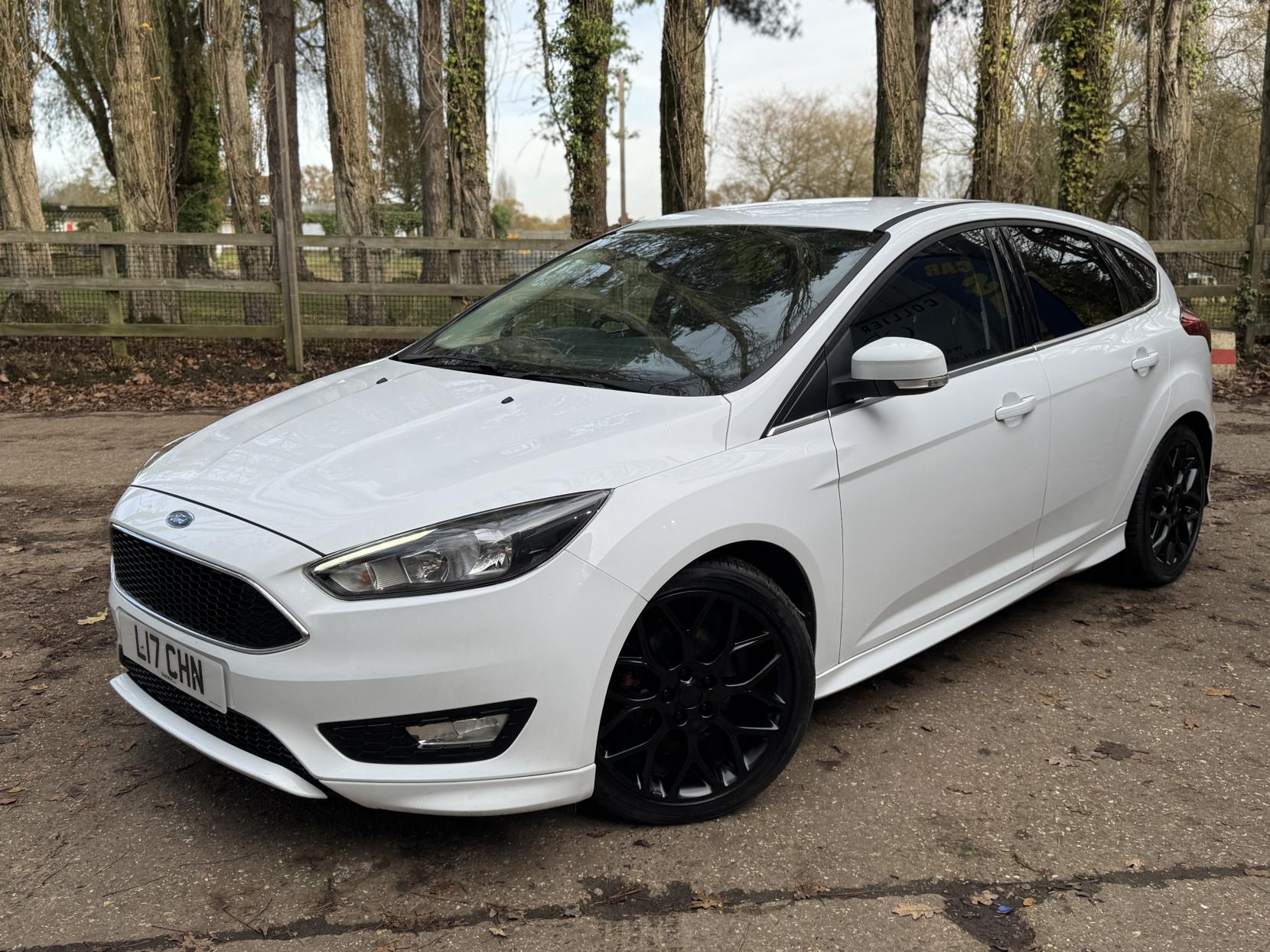 Ford Focus 1.0T EcoBoost Zetec S Hatchback 5dr Petrol Manual Euro 6 (s/s) (125 ps)