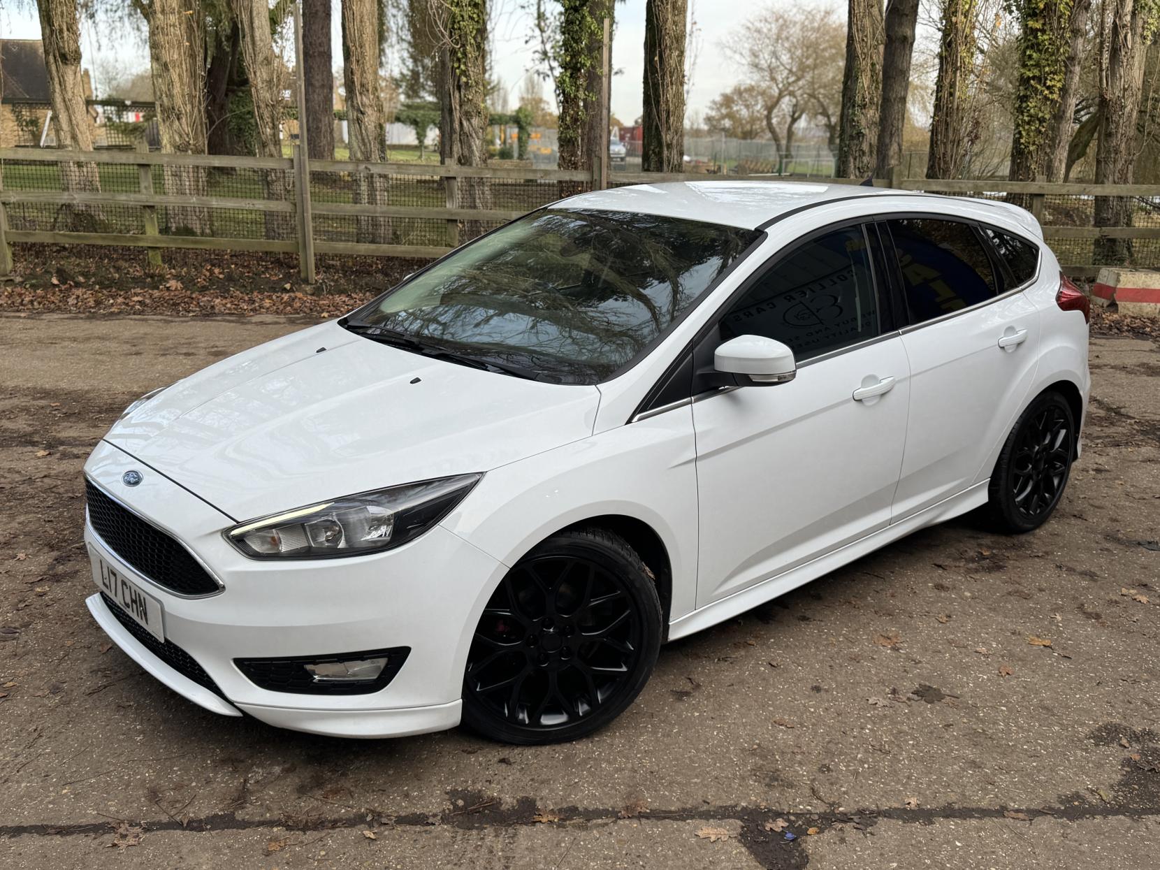 Ford Focus 1.0T EcoBoost Zetec S Hatchback 5dr Petrol Manual Euro 6 (s/s) (125 ps)