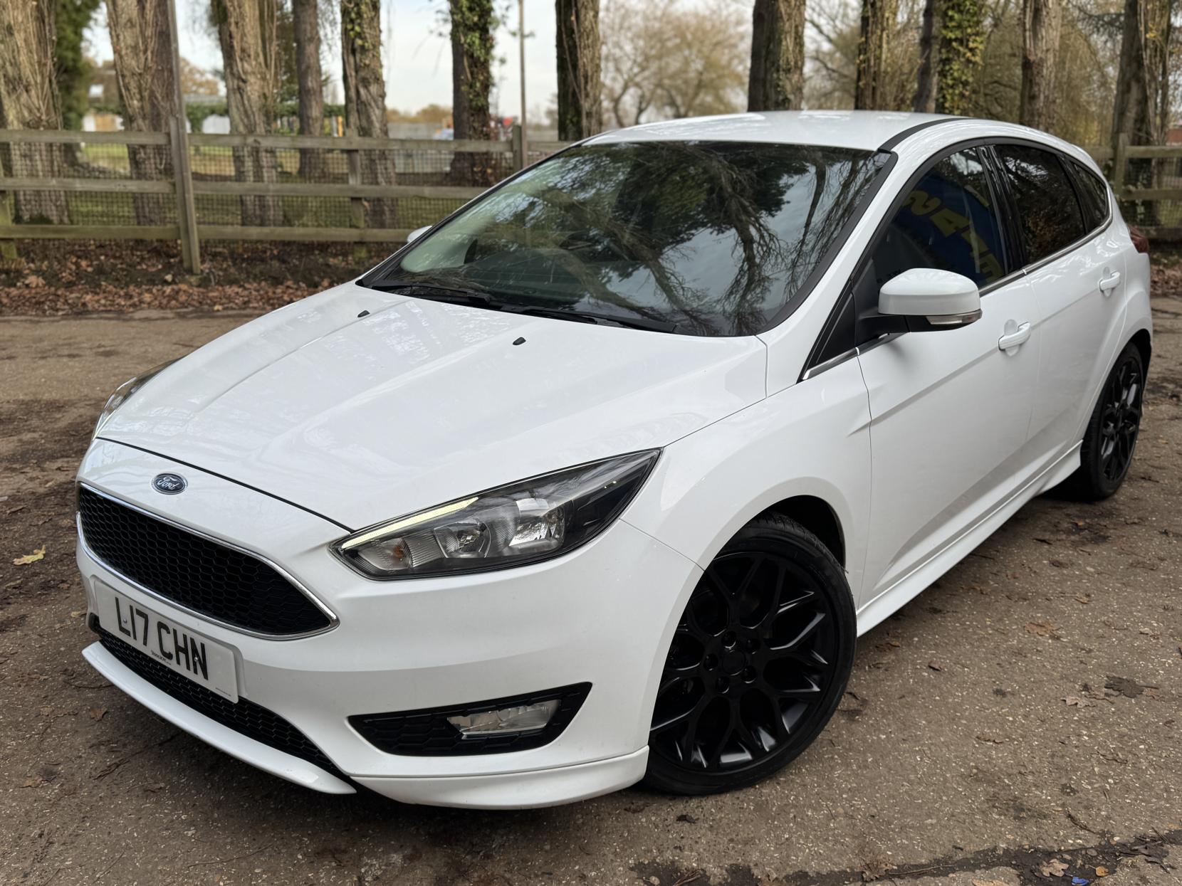 Ford Focus 1.0T EcoBoost Zetec S Hatchback 5dr Petrol Manual Euro 6 (s/s) (125 ps)