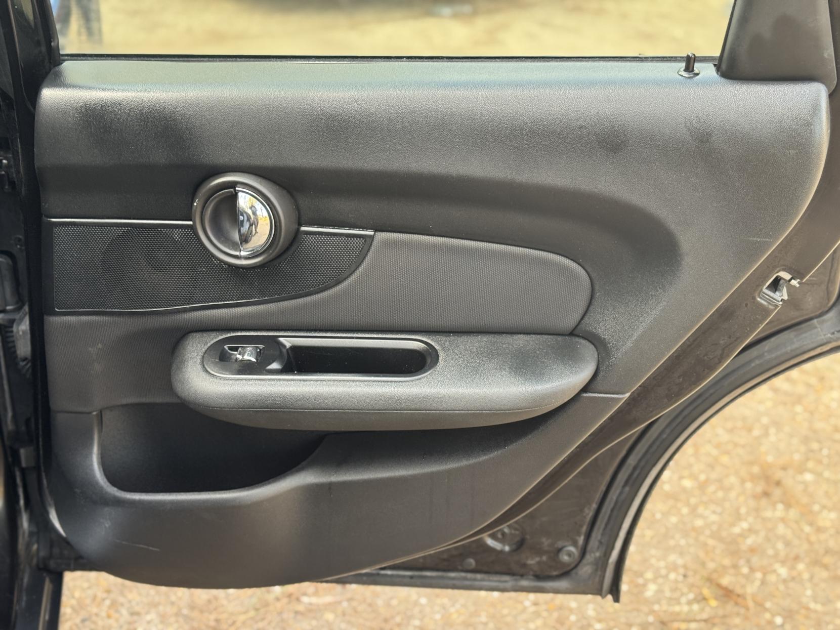 MINI Clubman 1.5 Cooper Estate 6dr Petrol Manual Euro 6 (s/s) (136 ps)