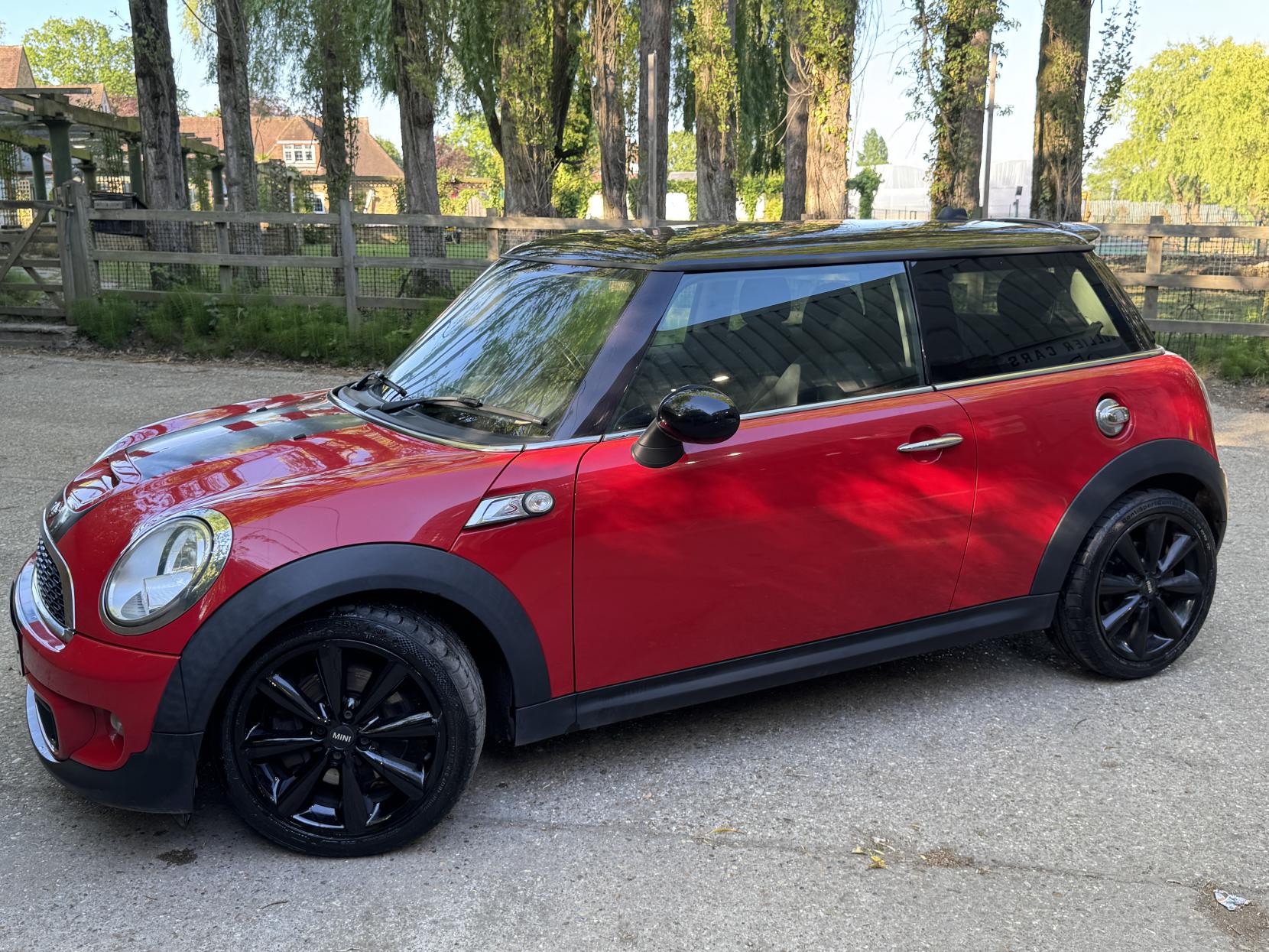 MINI Hatch 1.6 Cooper S Hatchback 3dr Petrol Manual Euro 5 (s/s) (184 ps)