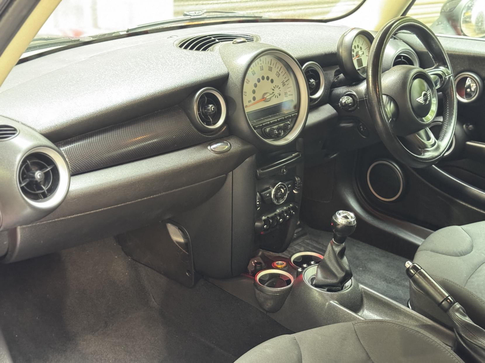 MINI Hatch 1.6 Cooper S Hatchback 3dr Petrol Manual Euro 5 (s/s) (184 ps)