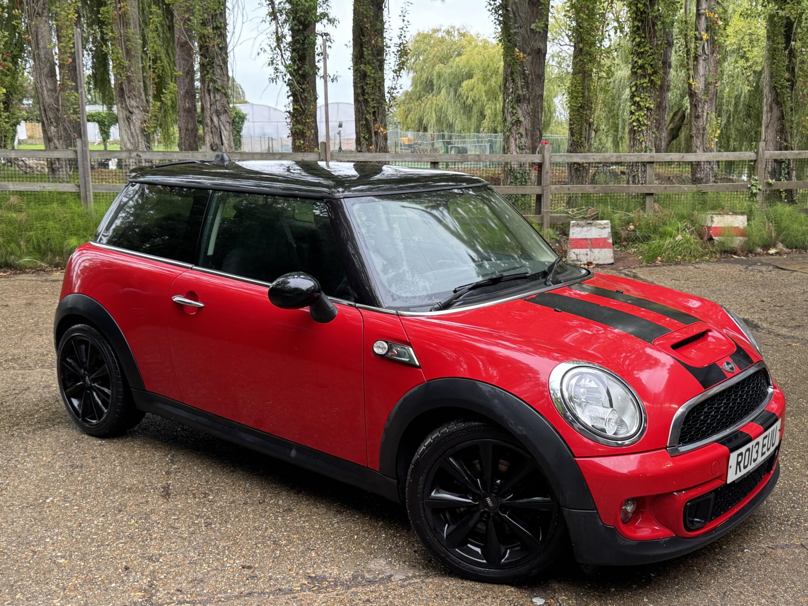 MINI Hatch 1.6 Cooper S Hatchback 3dr Petrol Manual Euro 5 (s/s) (184 ps)